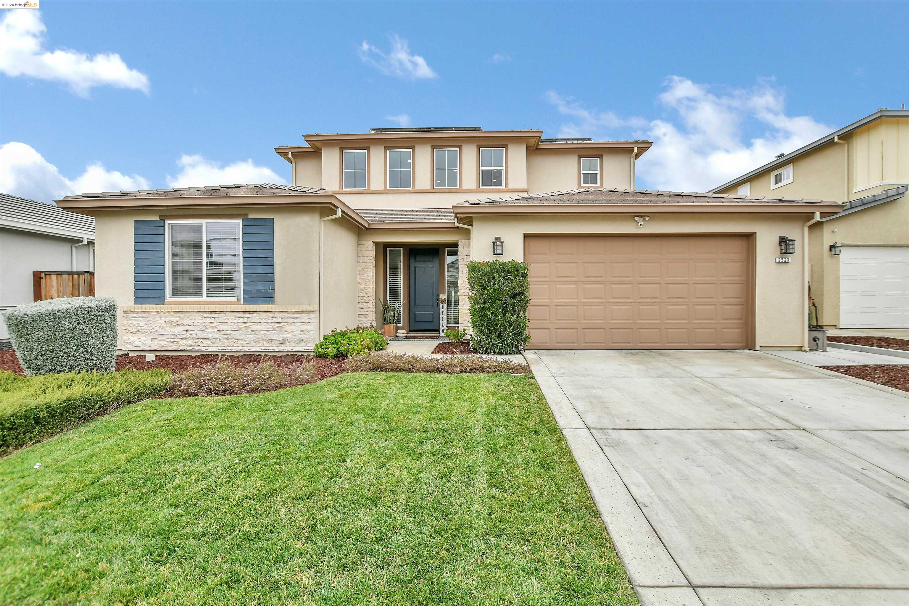 9527 Pescadero Cir
