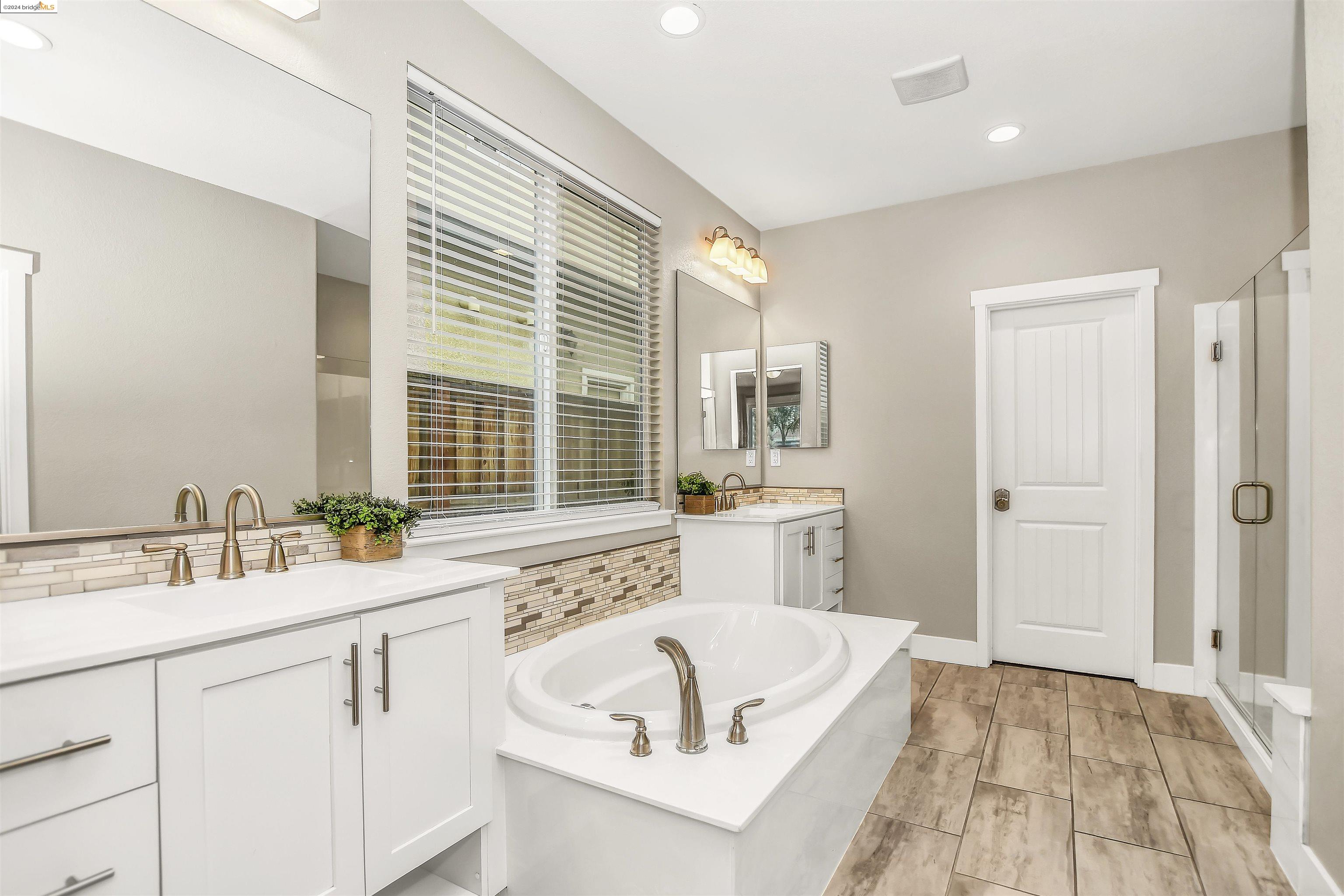 9527 Pescadero Cir