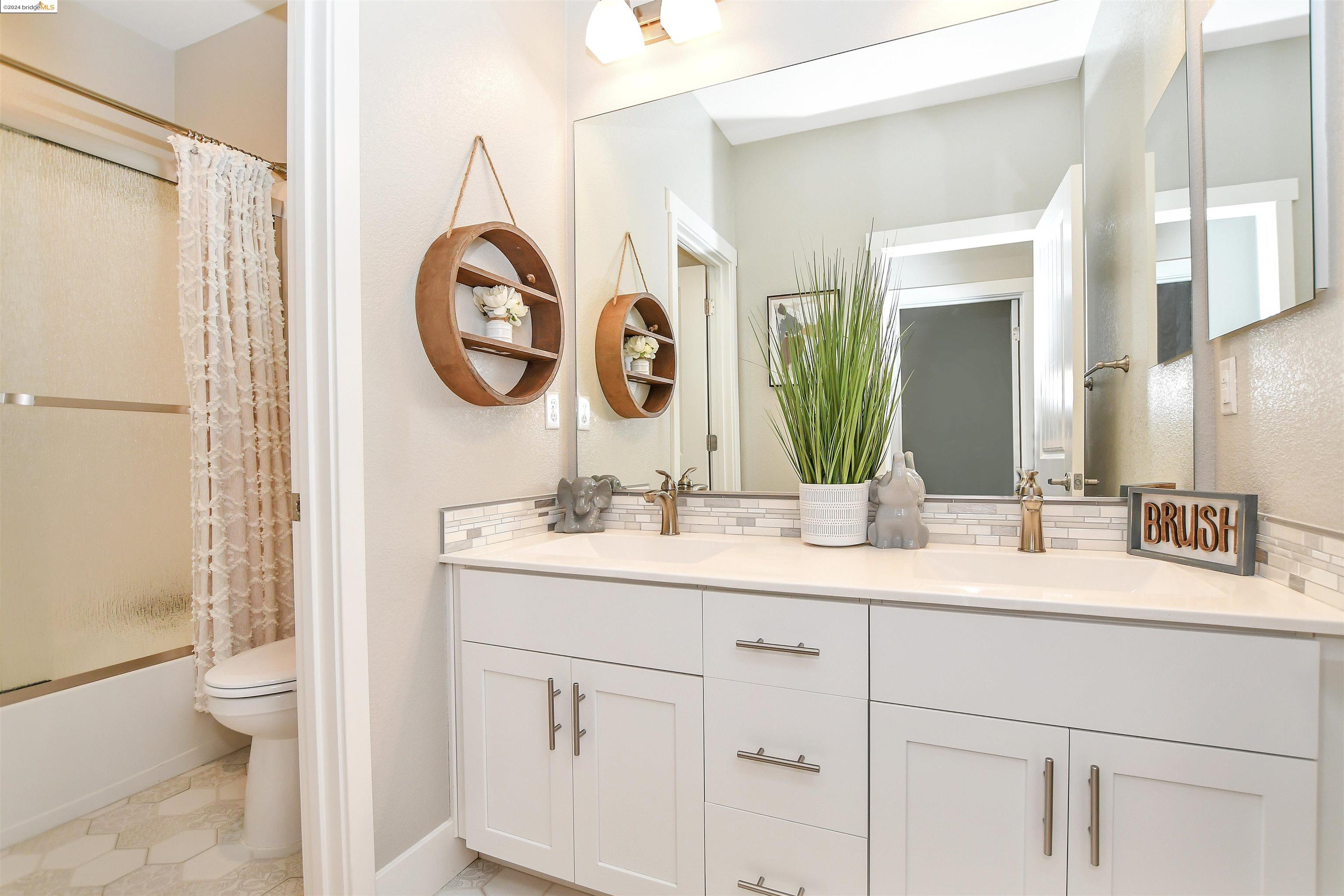 9527 Pescadero Cir