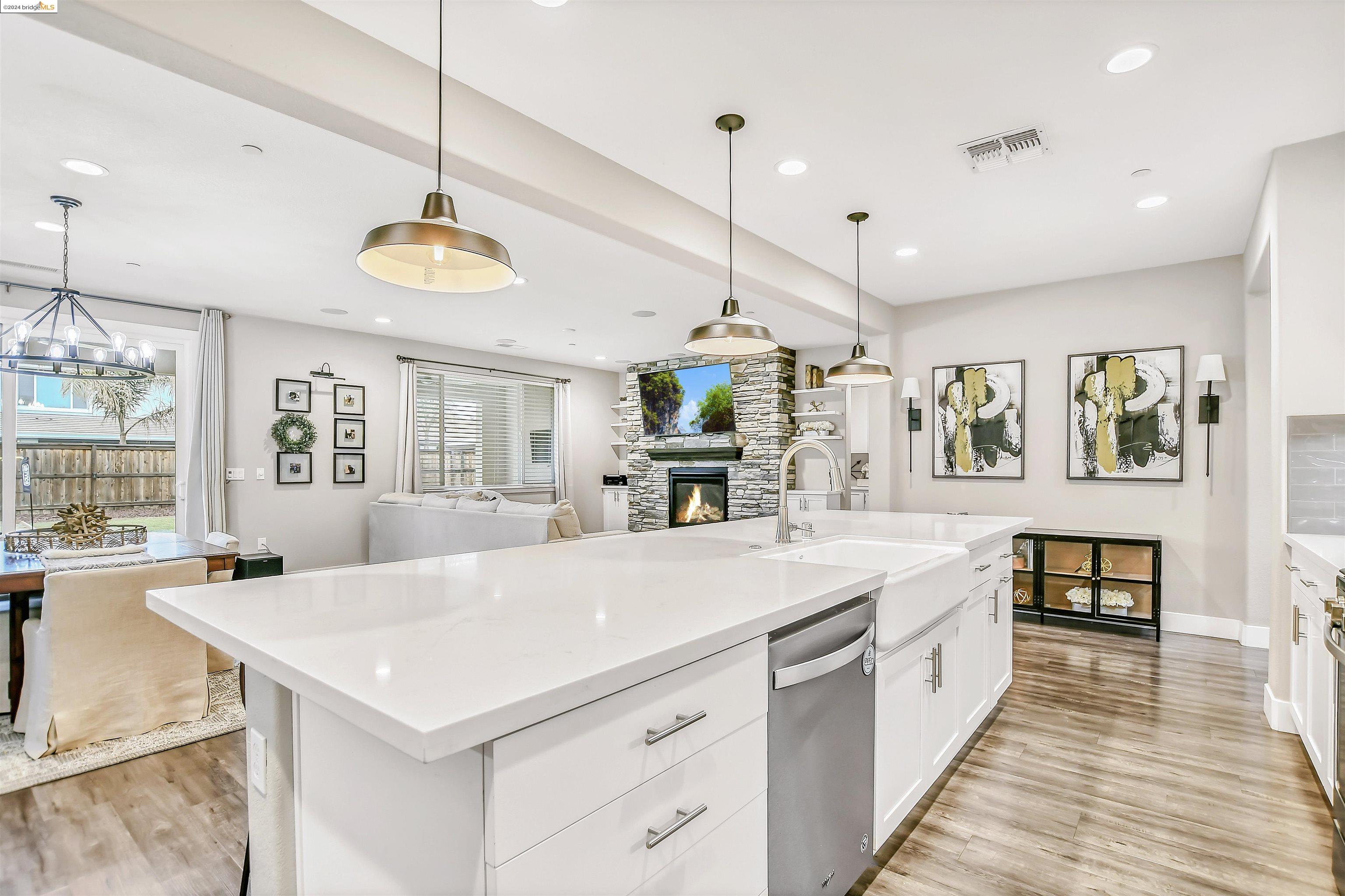 9527 Pescadero Cir
