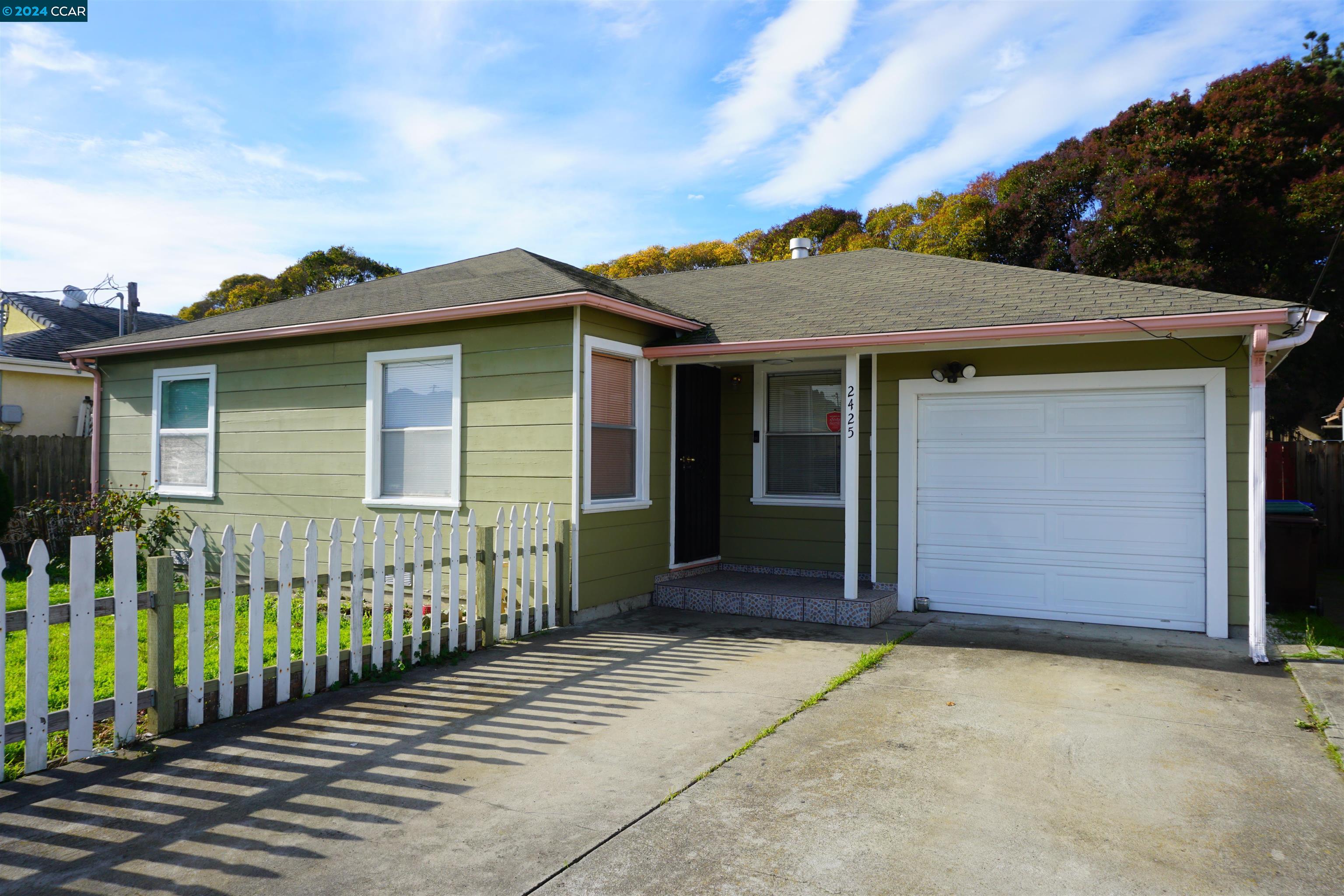 2425 Greenwood Drive