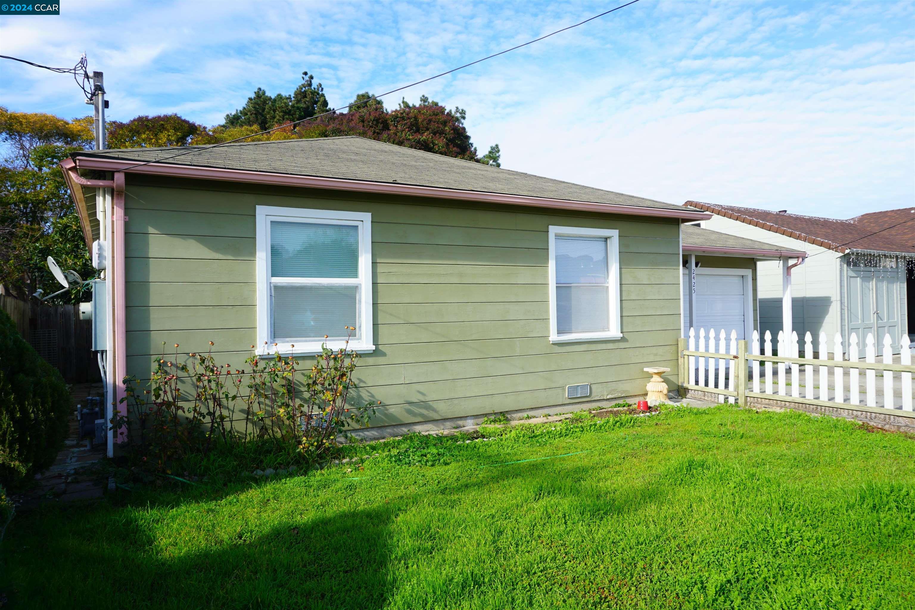 2425 Greenwood Drive