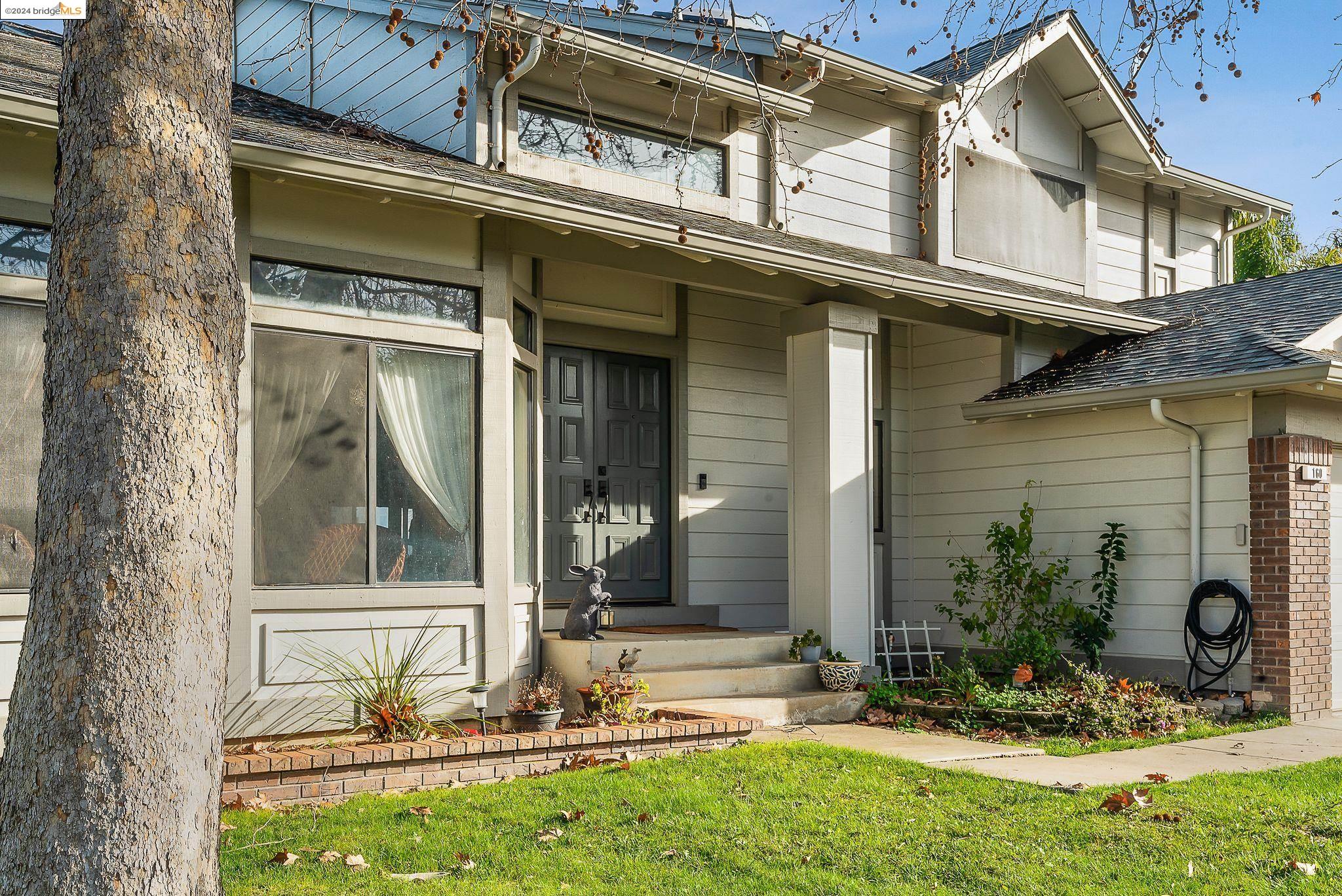 160 Mesquite Ct