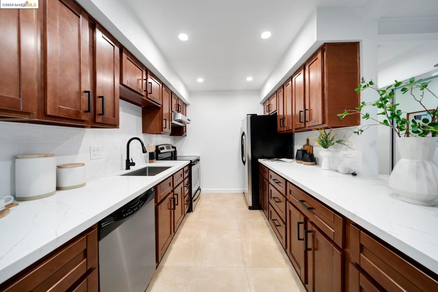 590 El Dorado Ave # 312