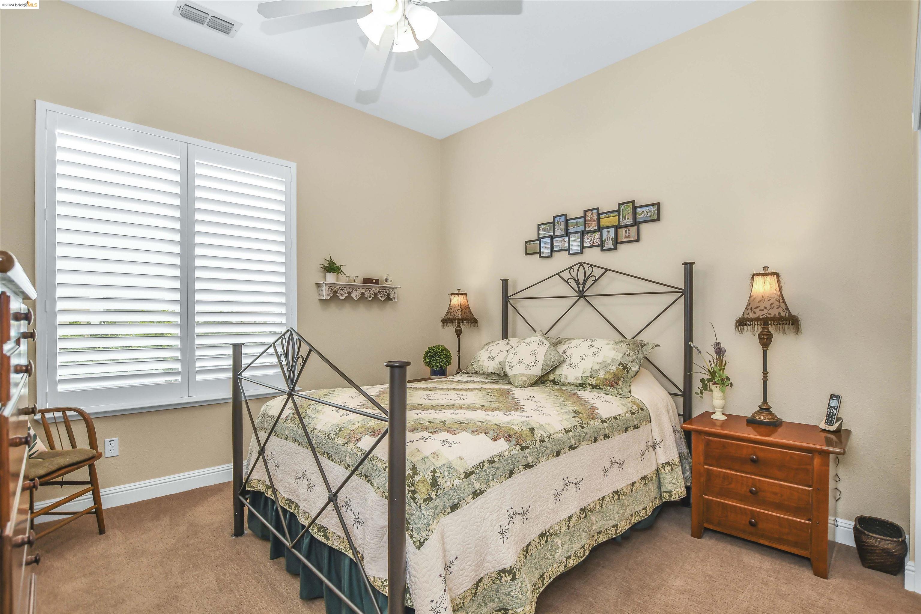 392 Earlham Way