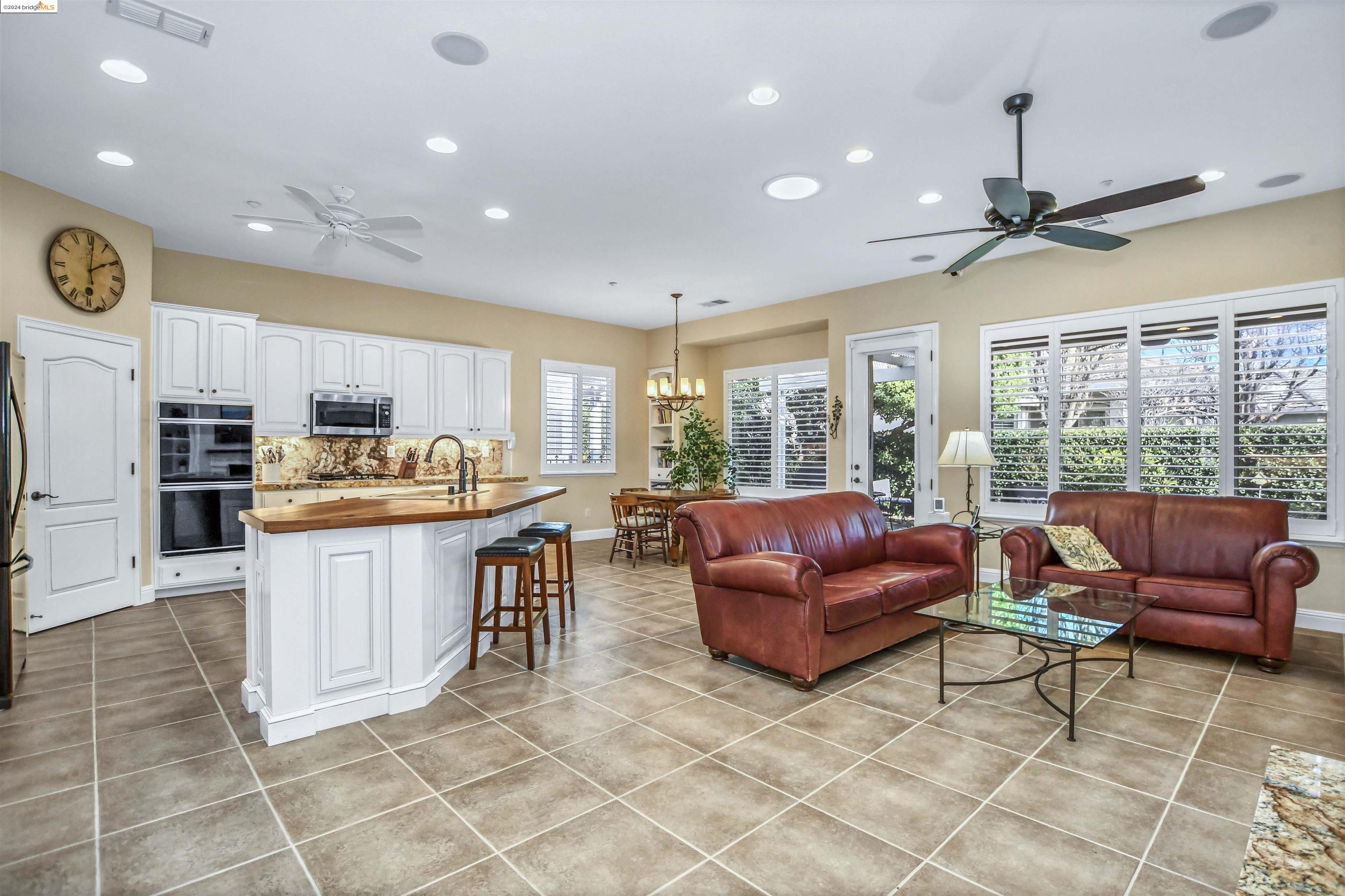 392 Earlham Way