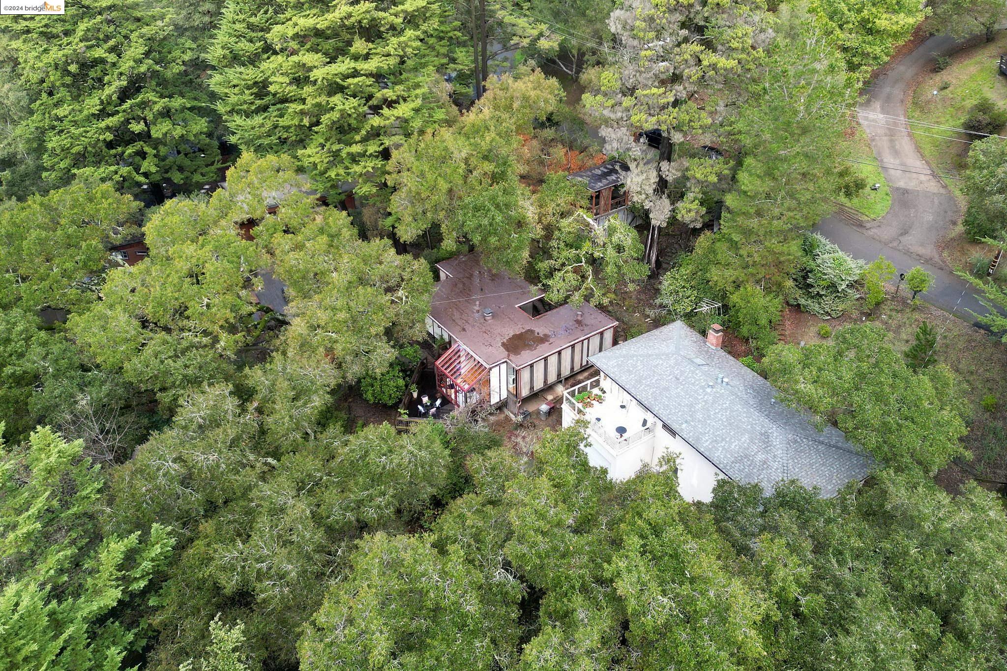 62 Larry Ln