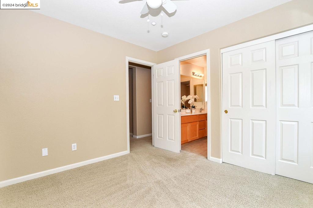 2311 Colonial Ct