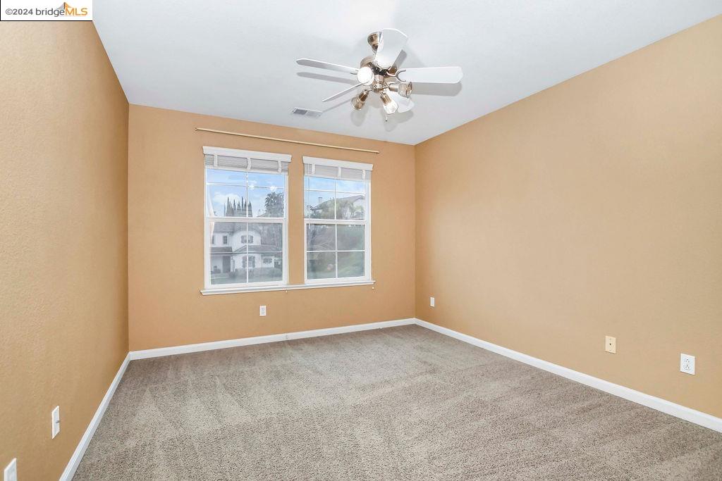 2311 Colonial Ct