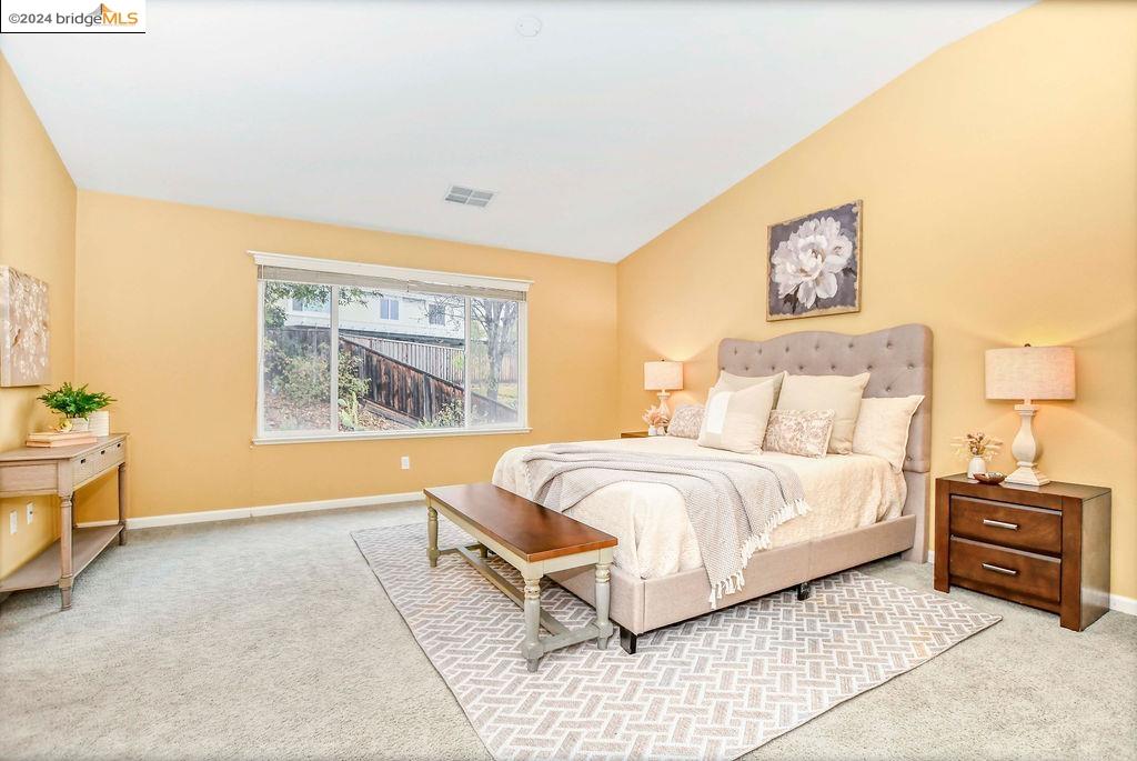 2311 Colonial Ct