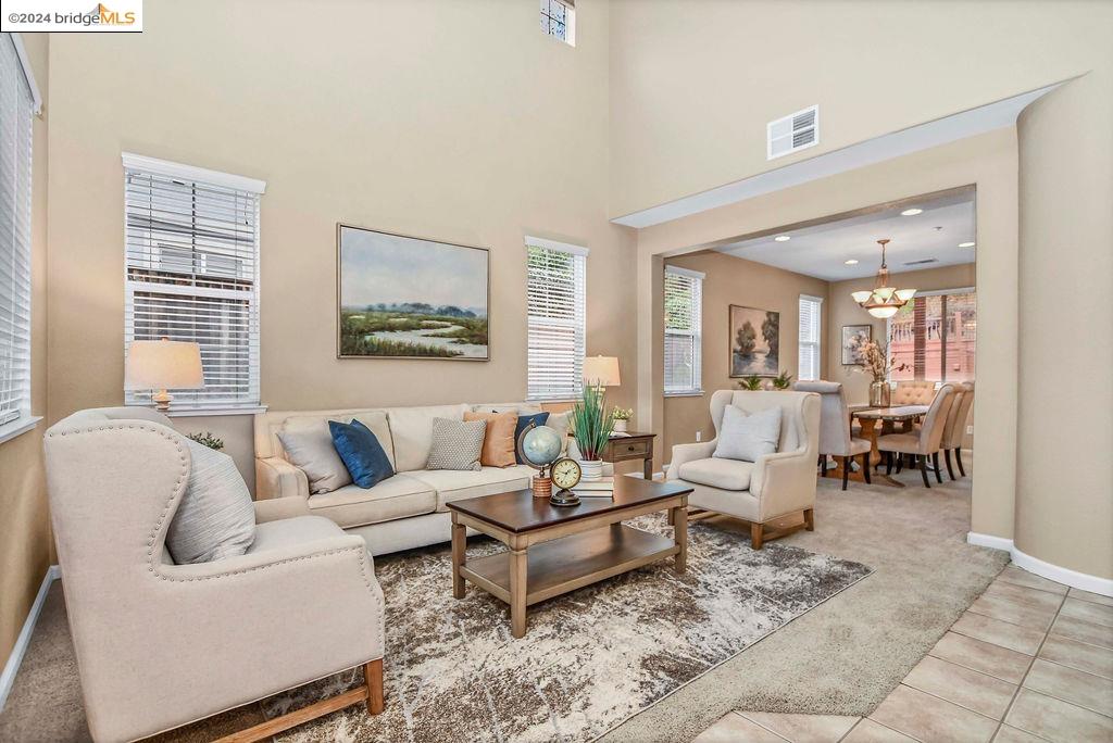2311 Colonial Ct