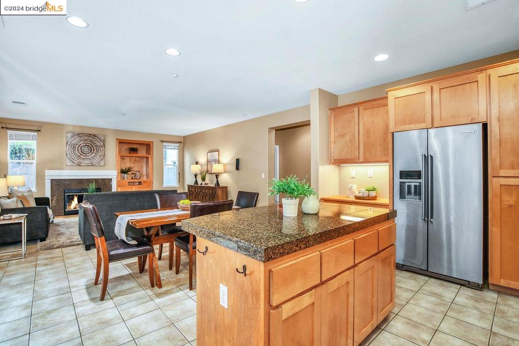 2311 Colonial Ct
