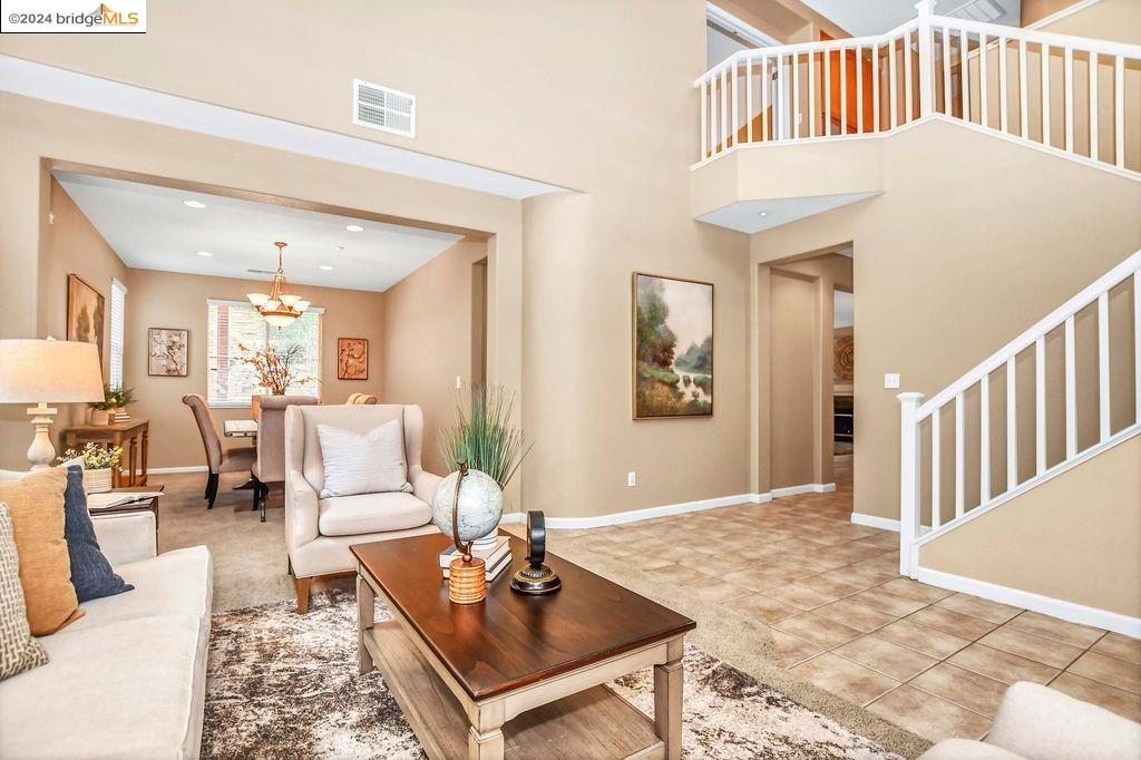 2311 Colonial Ct