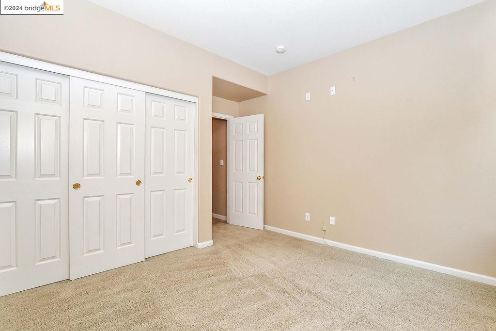 2311 Colonial Ct