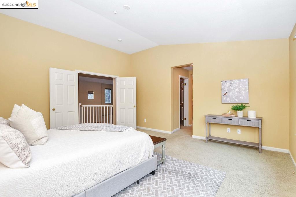 2311 Colonial Ct