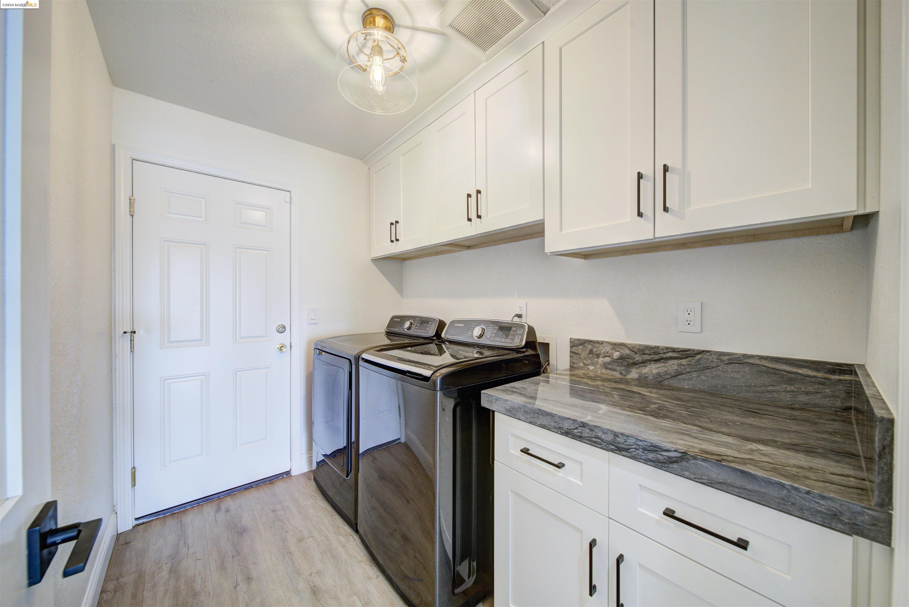 1741 Surfside Pl