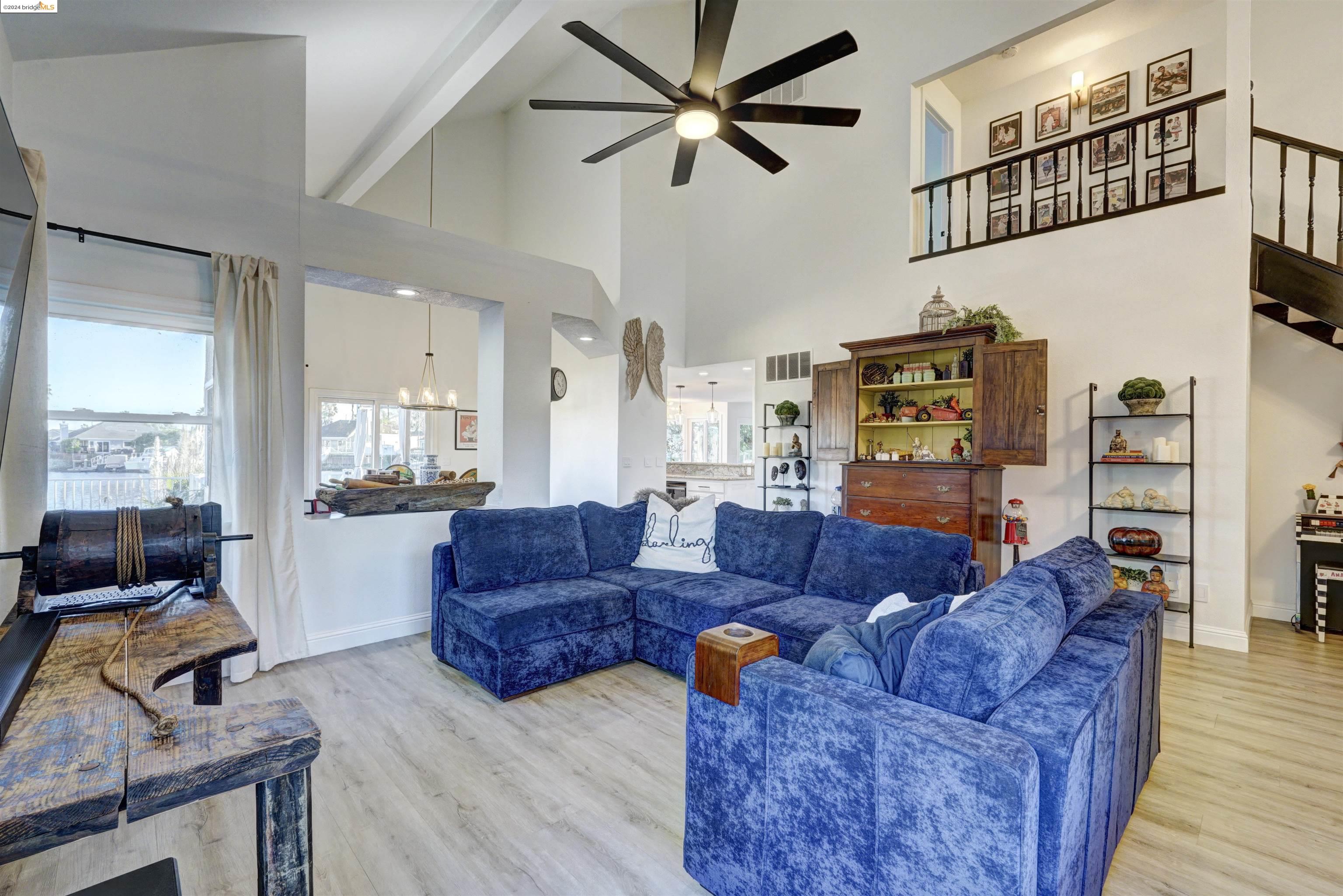 1741 Surfside Pl