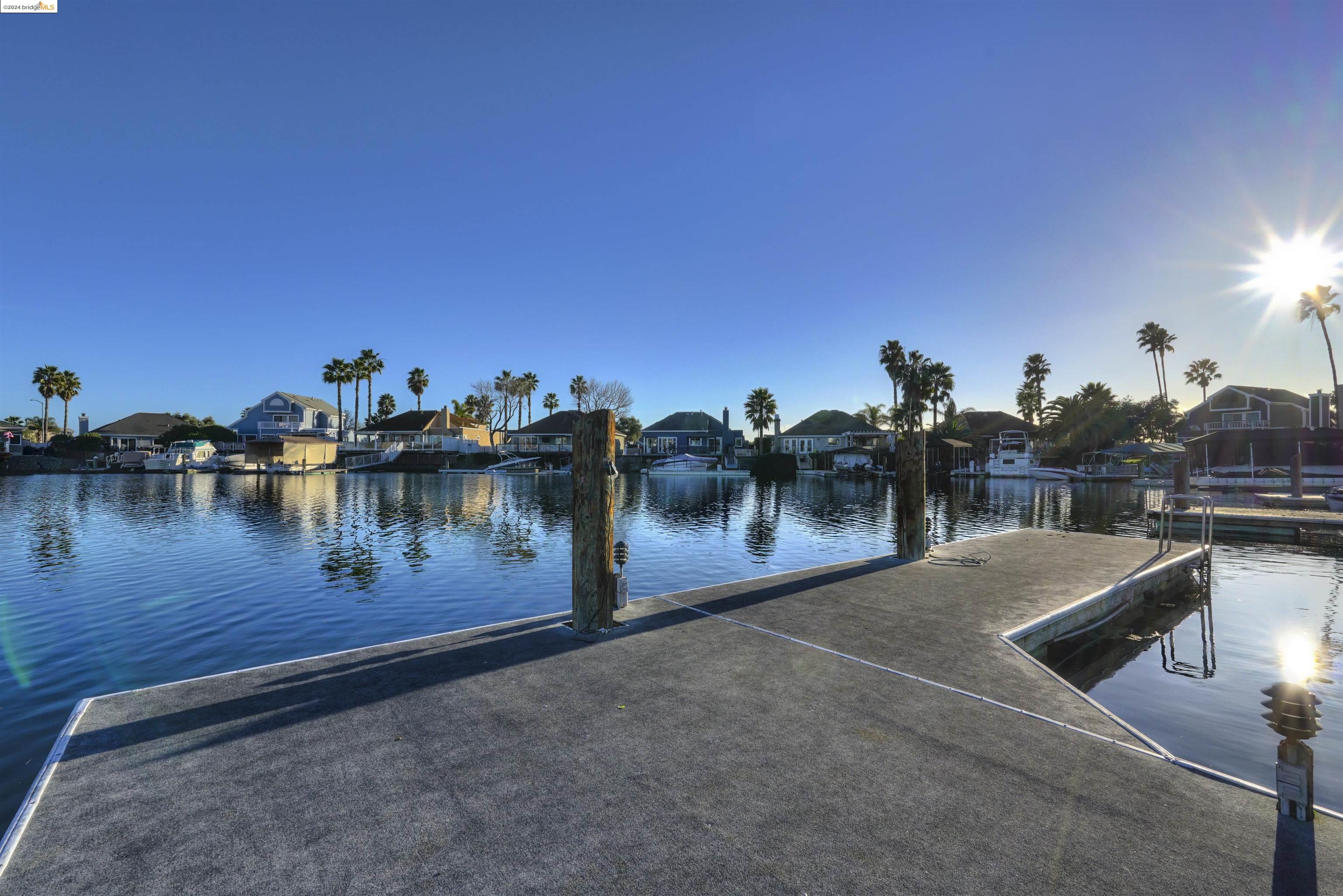 1741 Surfside Pl