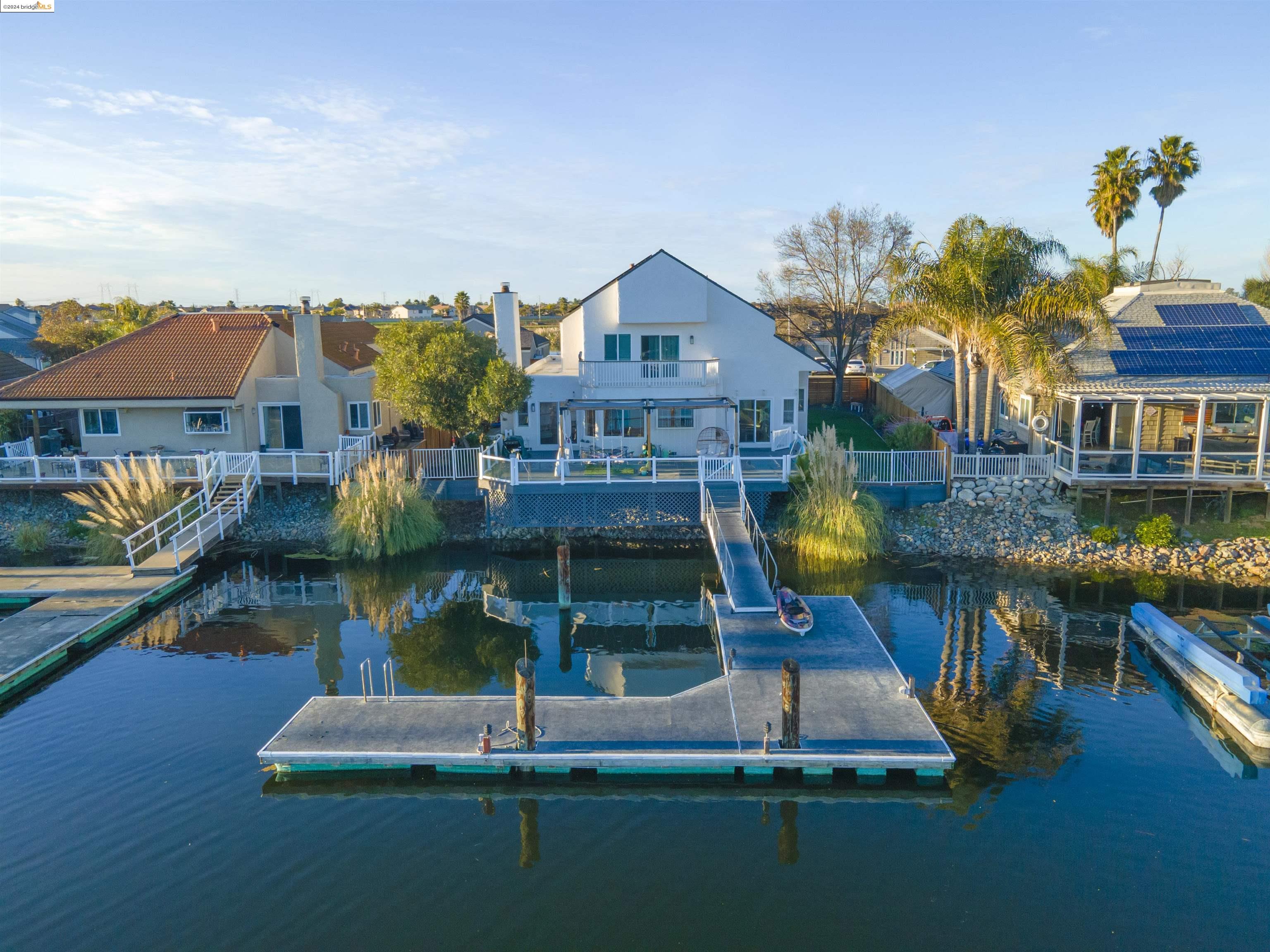 1741 Surfside Pl