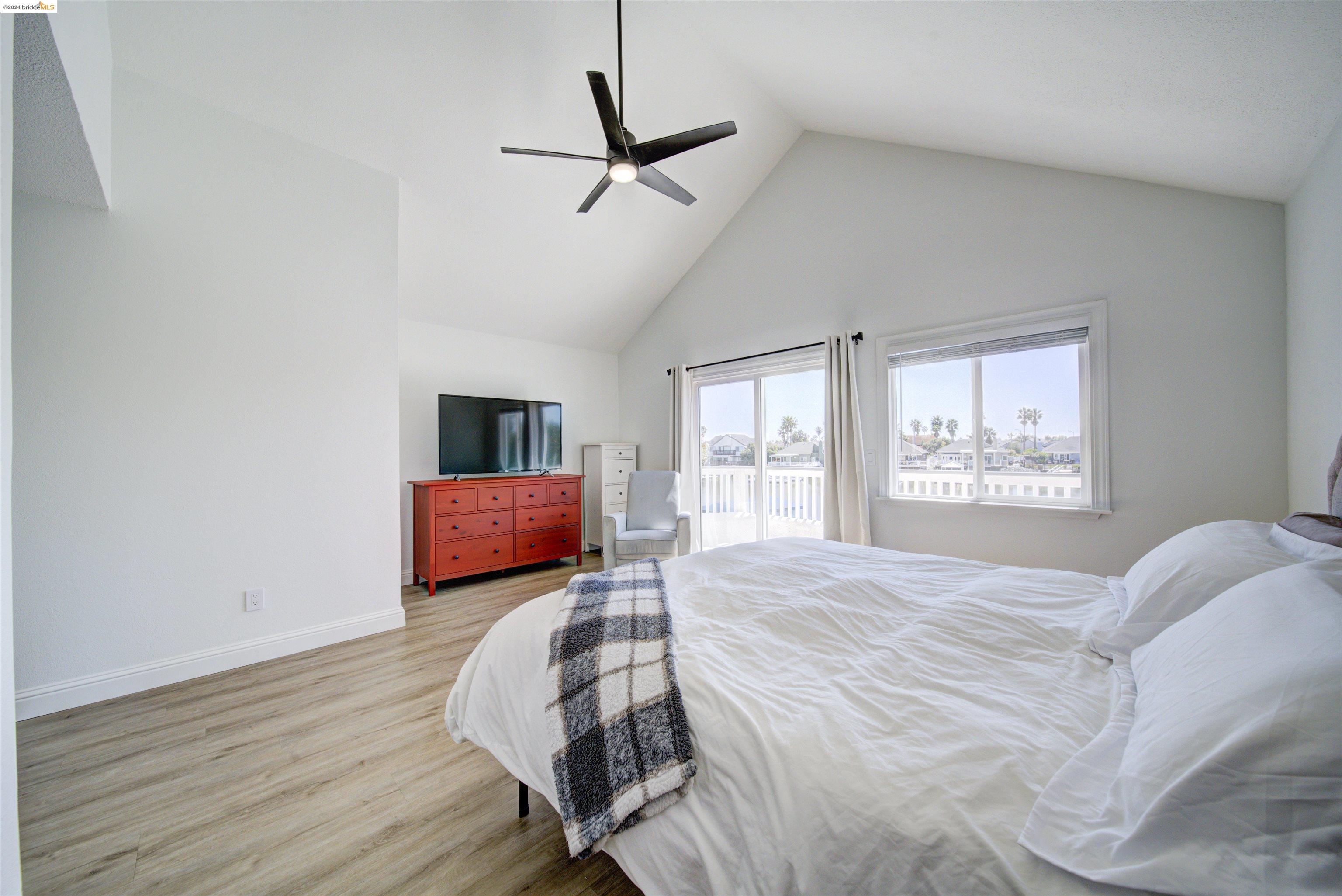 1741 Surfside Pl