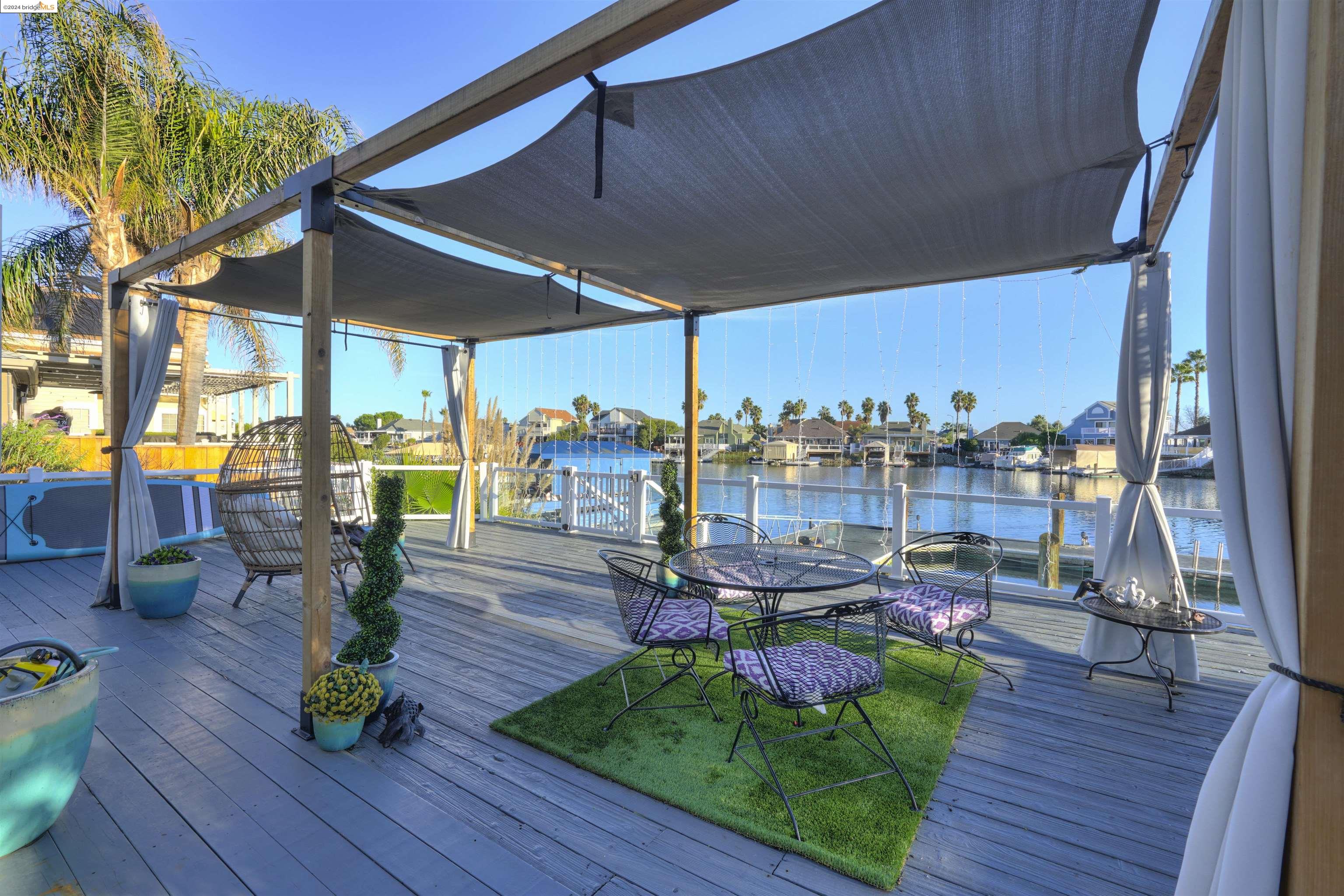 1741 Surfside Pl