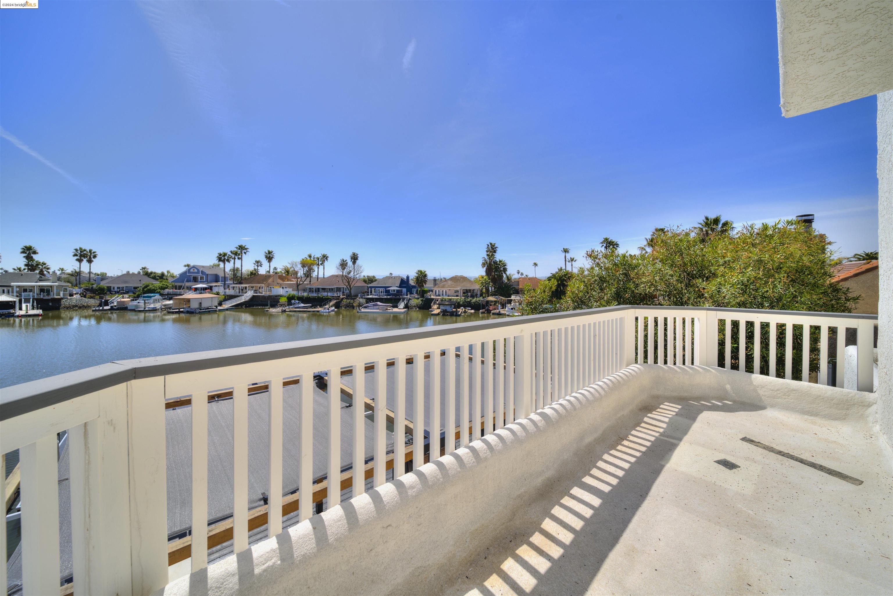 1741 Surfside Pl
