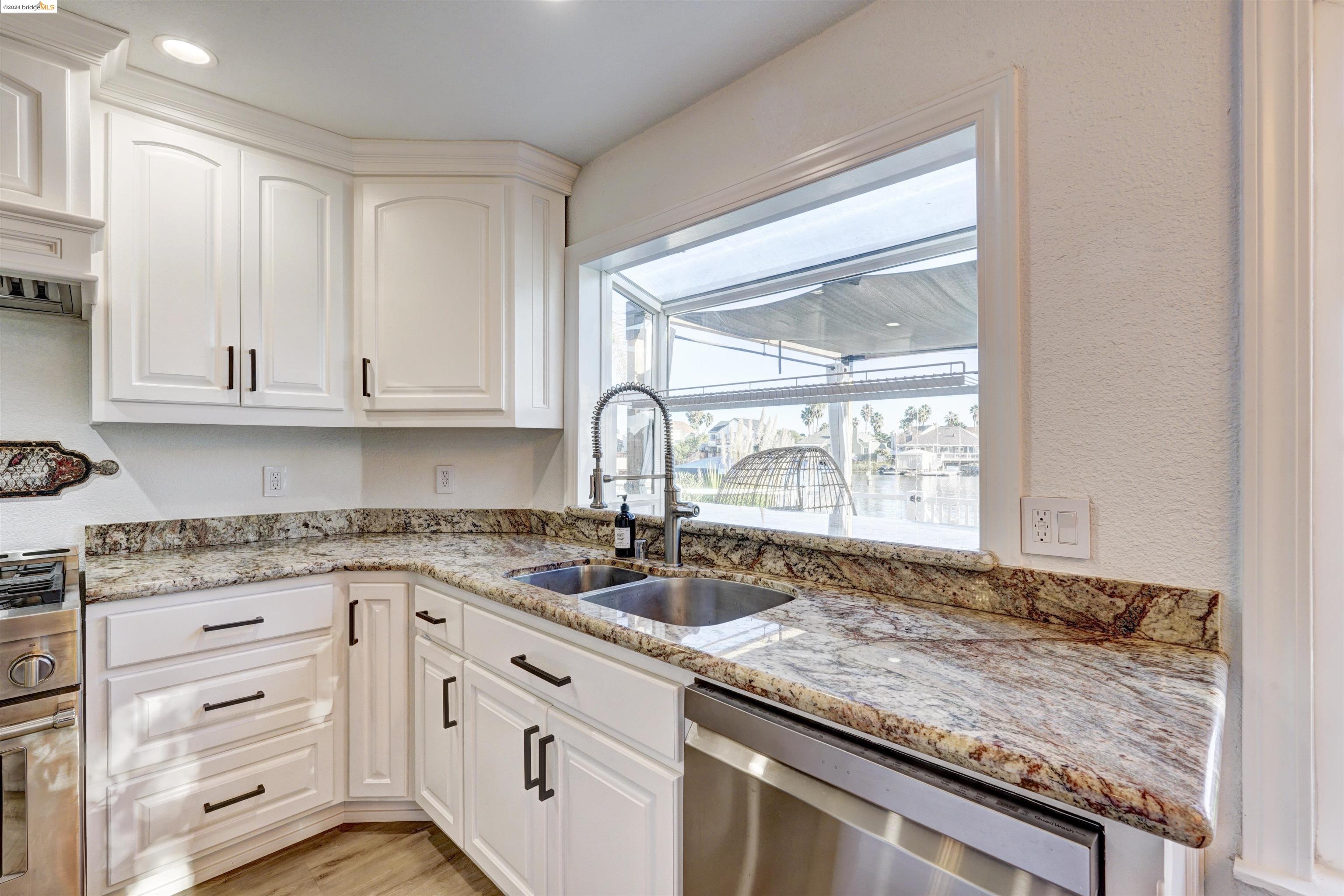 1741 Surfside Pl