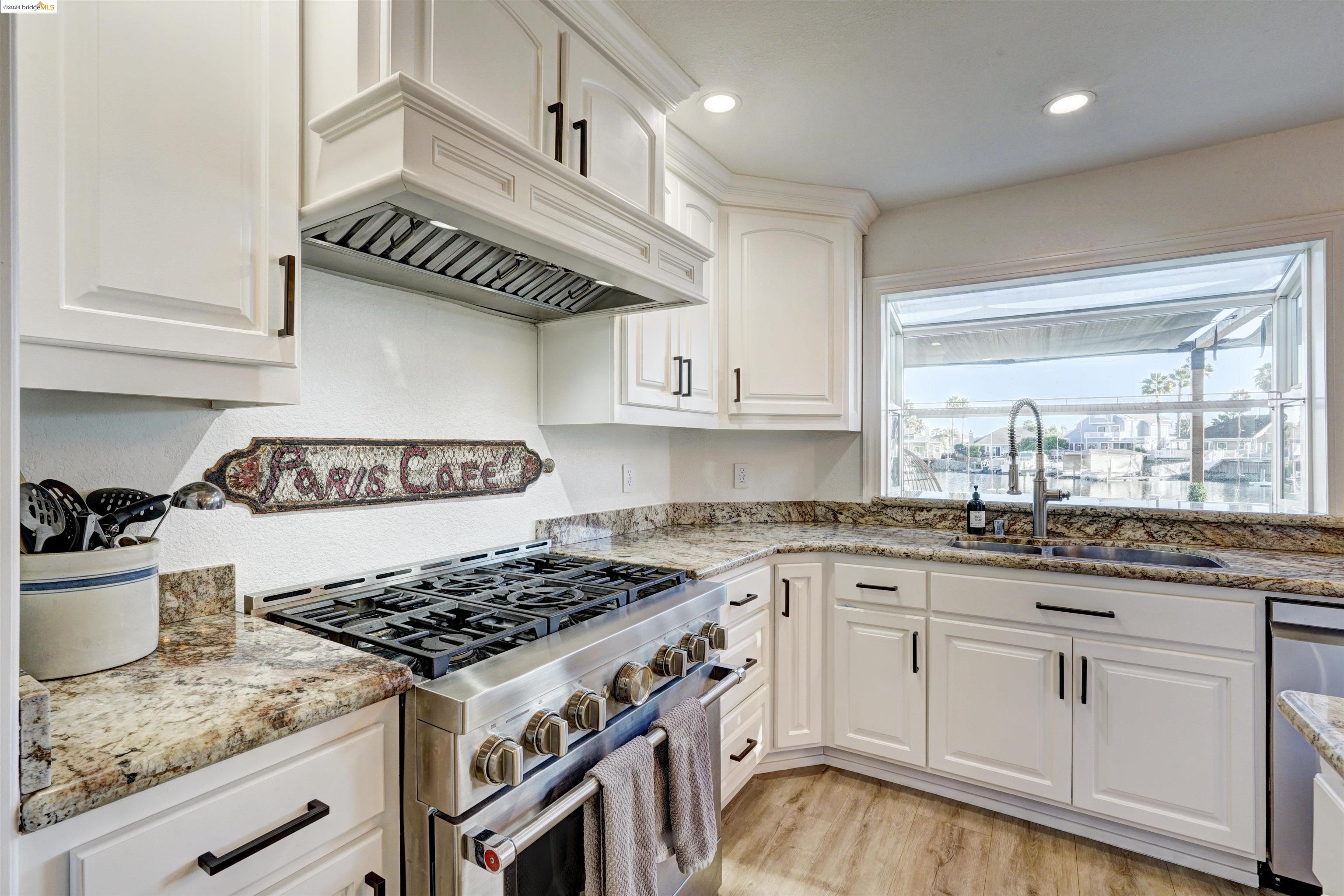 1741 Surfside Pl