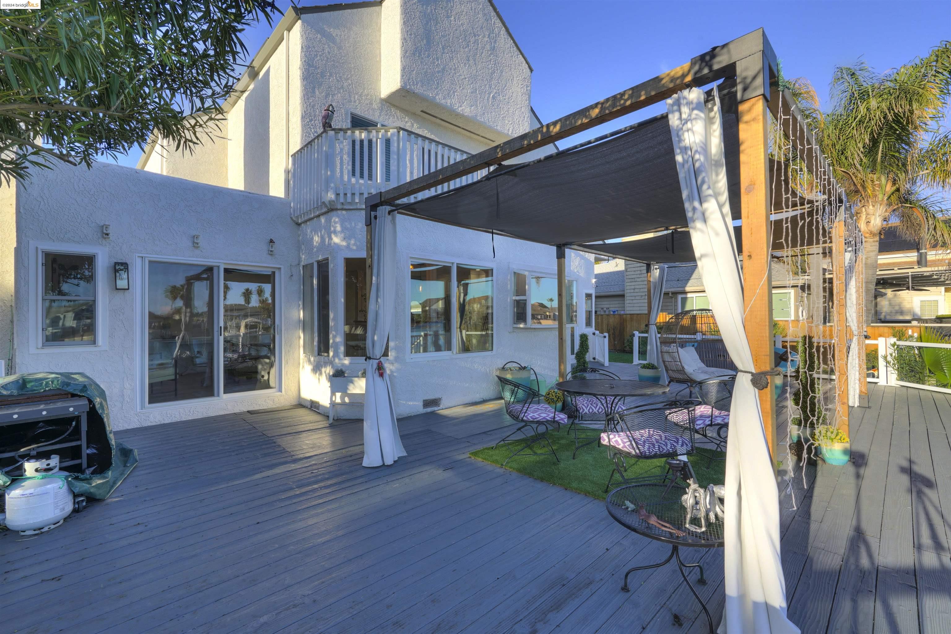 1741 Surfside Pl