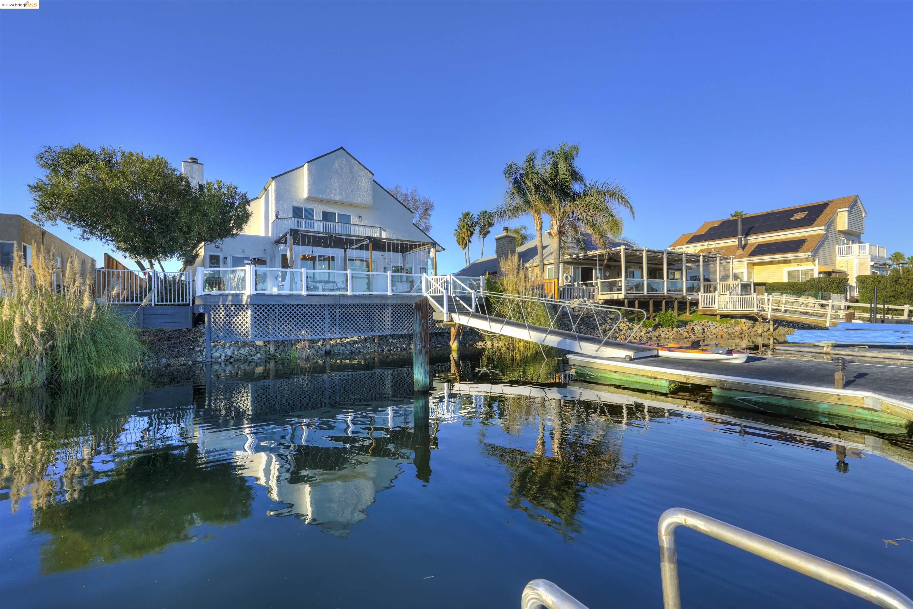 1741 Surfside Pl