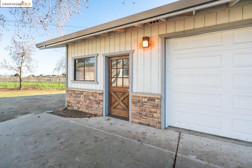 25 Cristine Ln