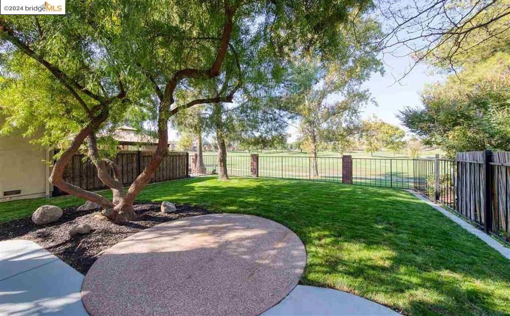 1796 Cherry Hills Dr