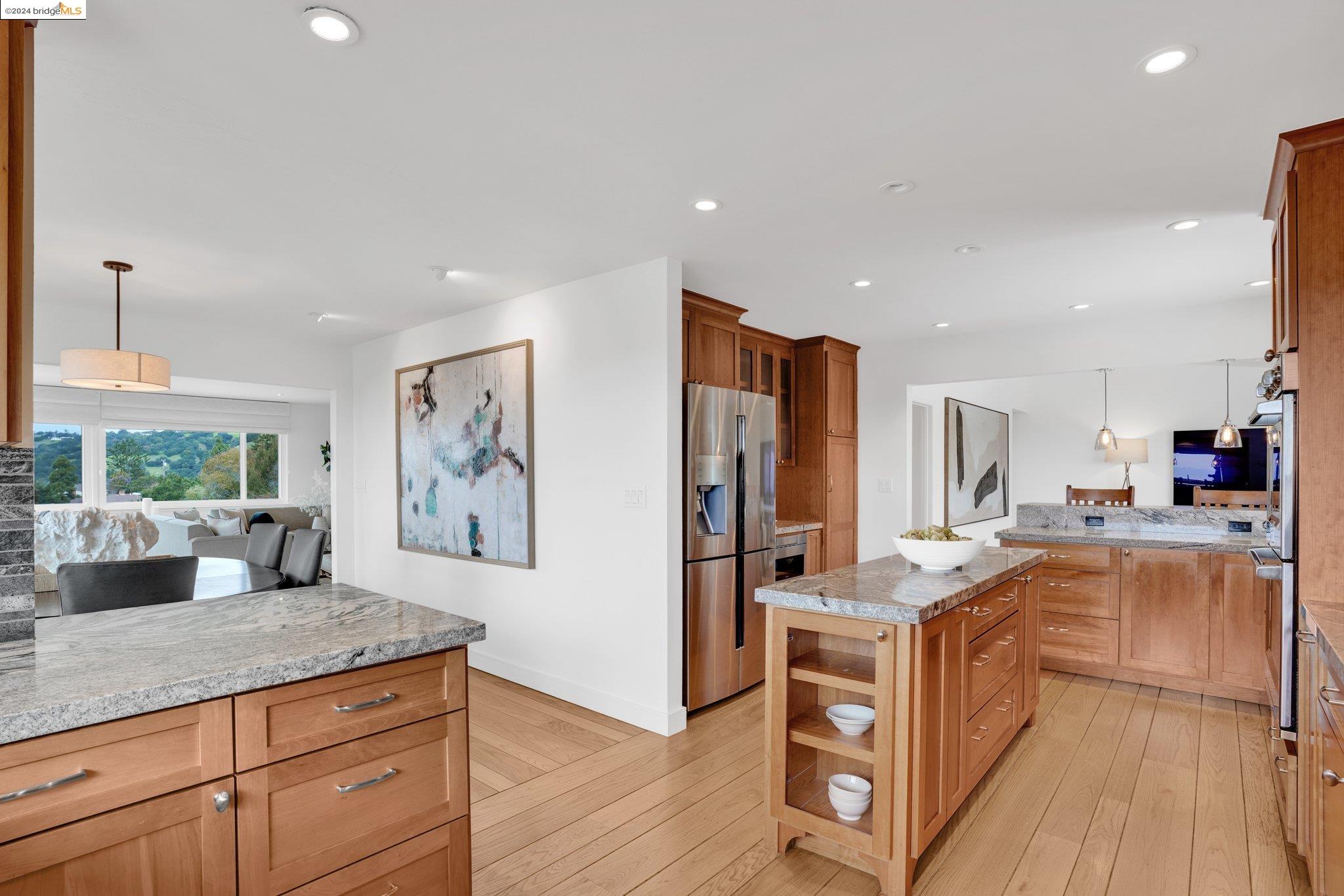 1391 View Dr
