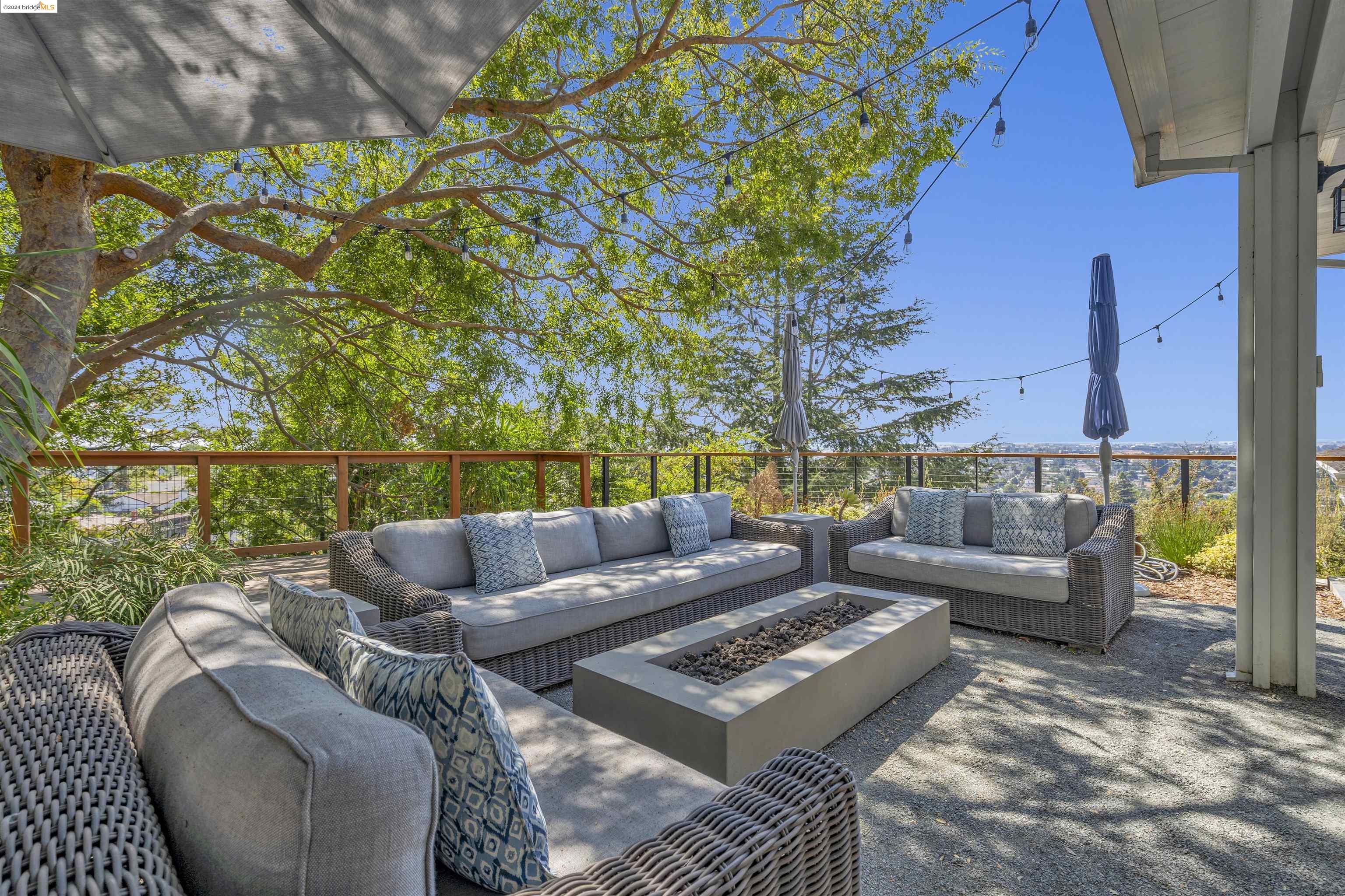 1391 View Dr