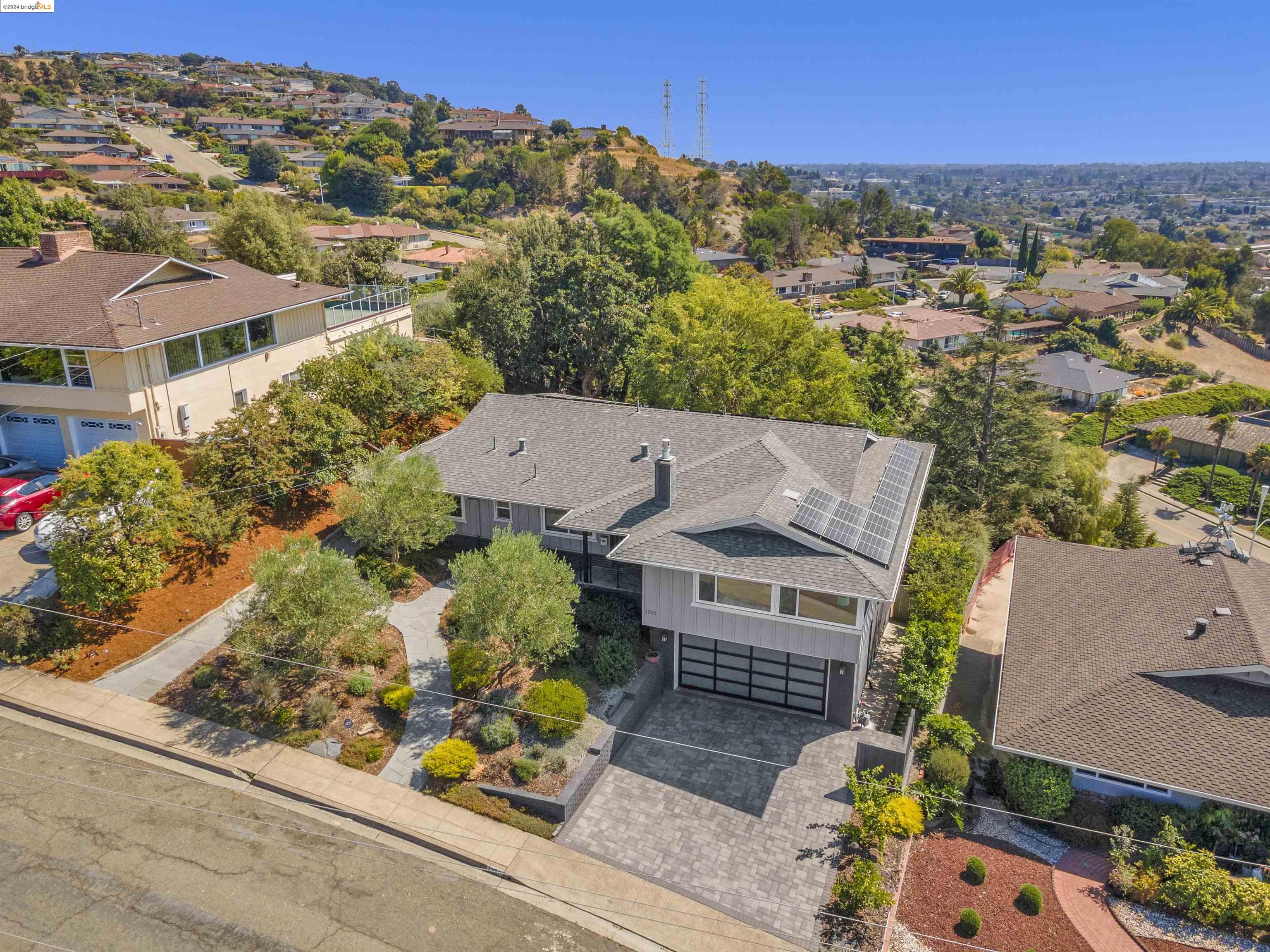 1391 View Dr