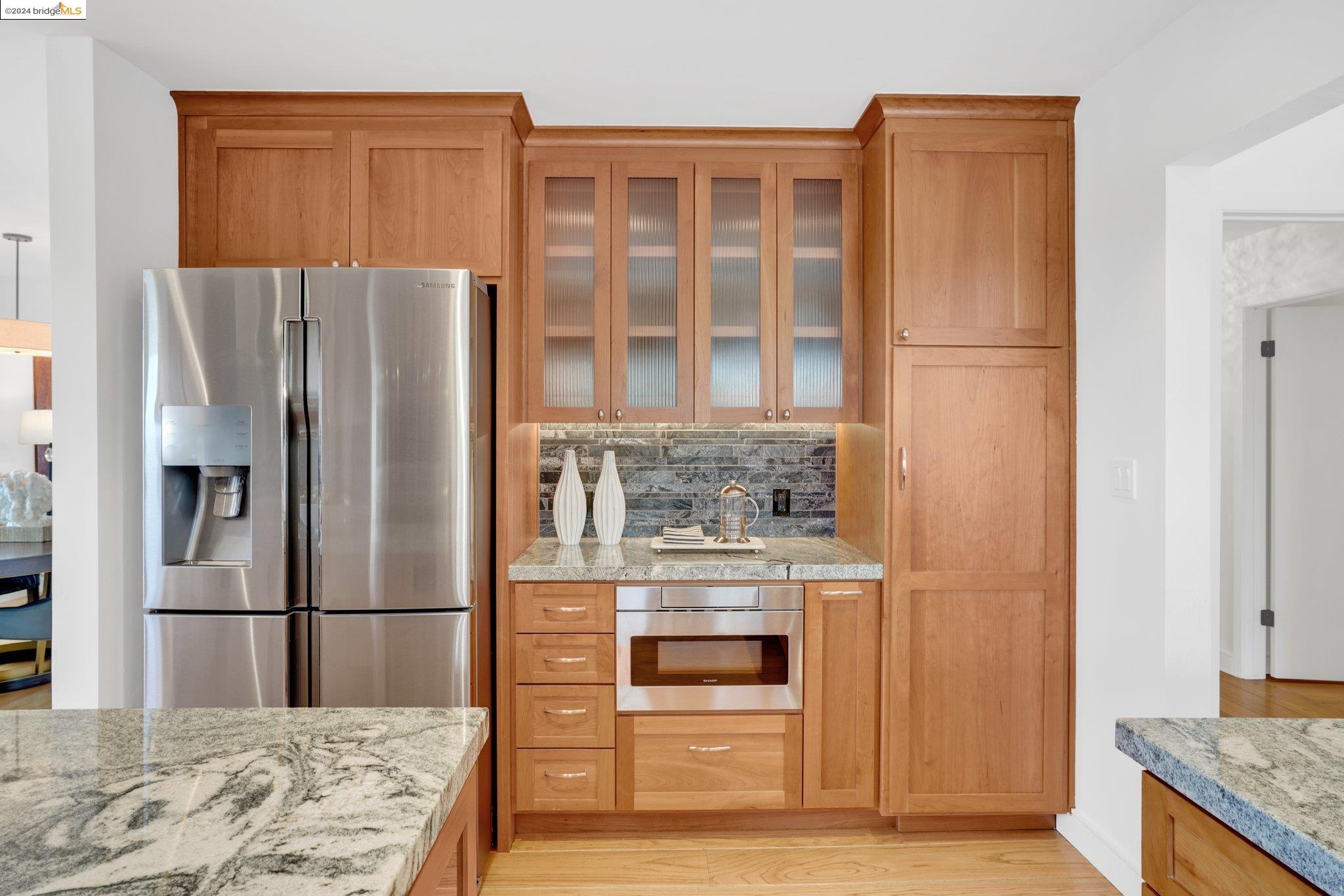 1391 View Dr