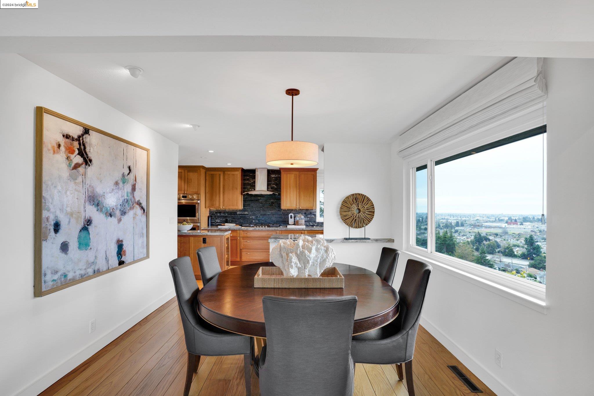 1391 View Dr