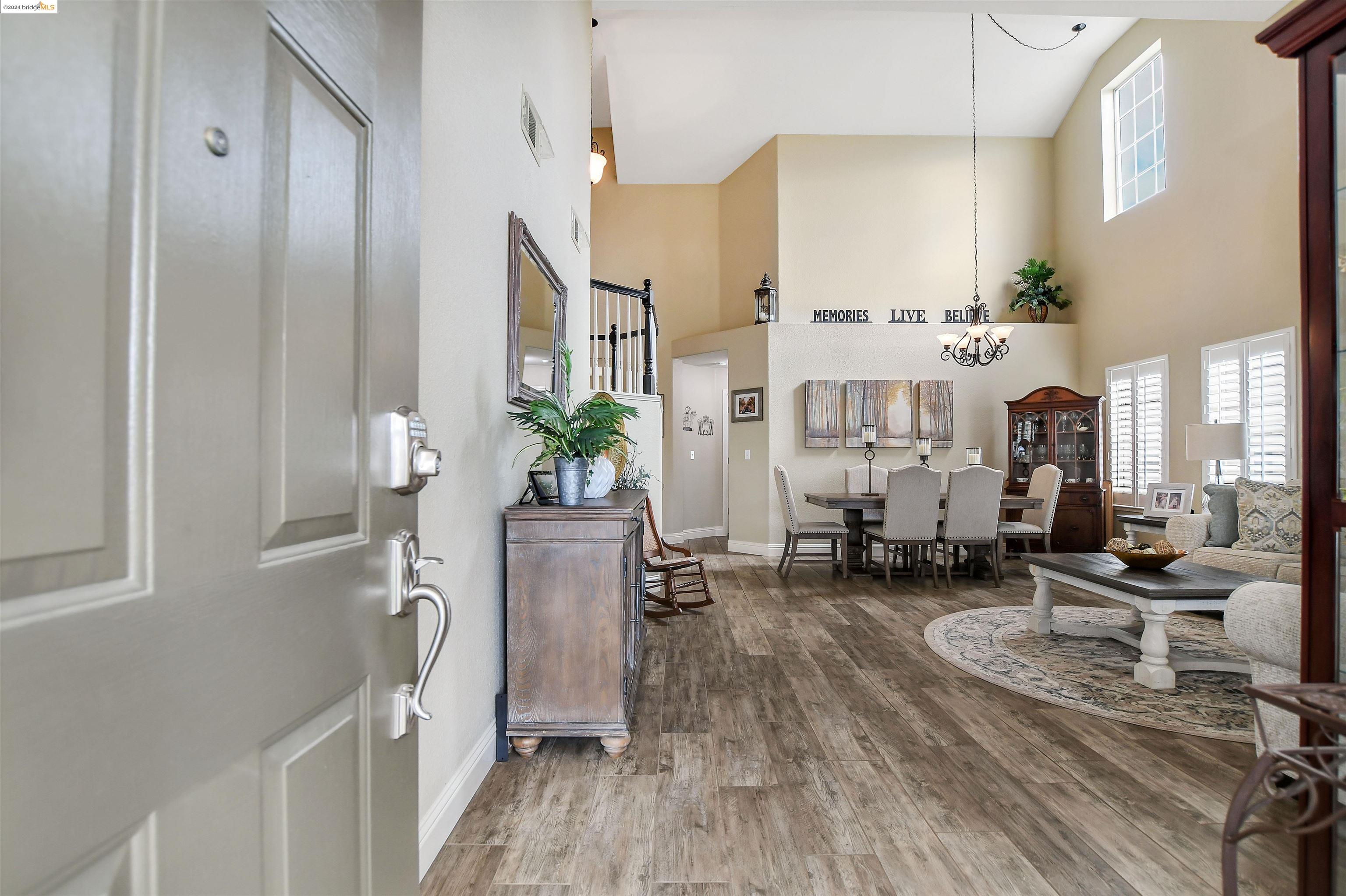 570 Wildrose Way