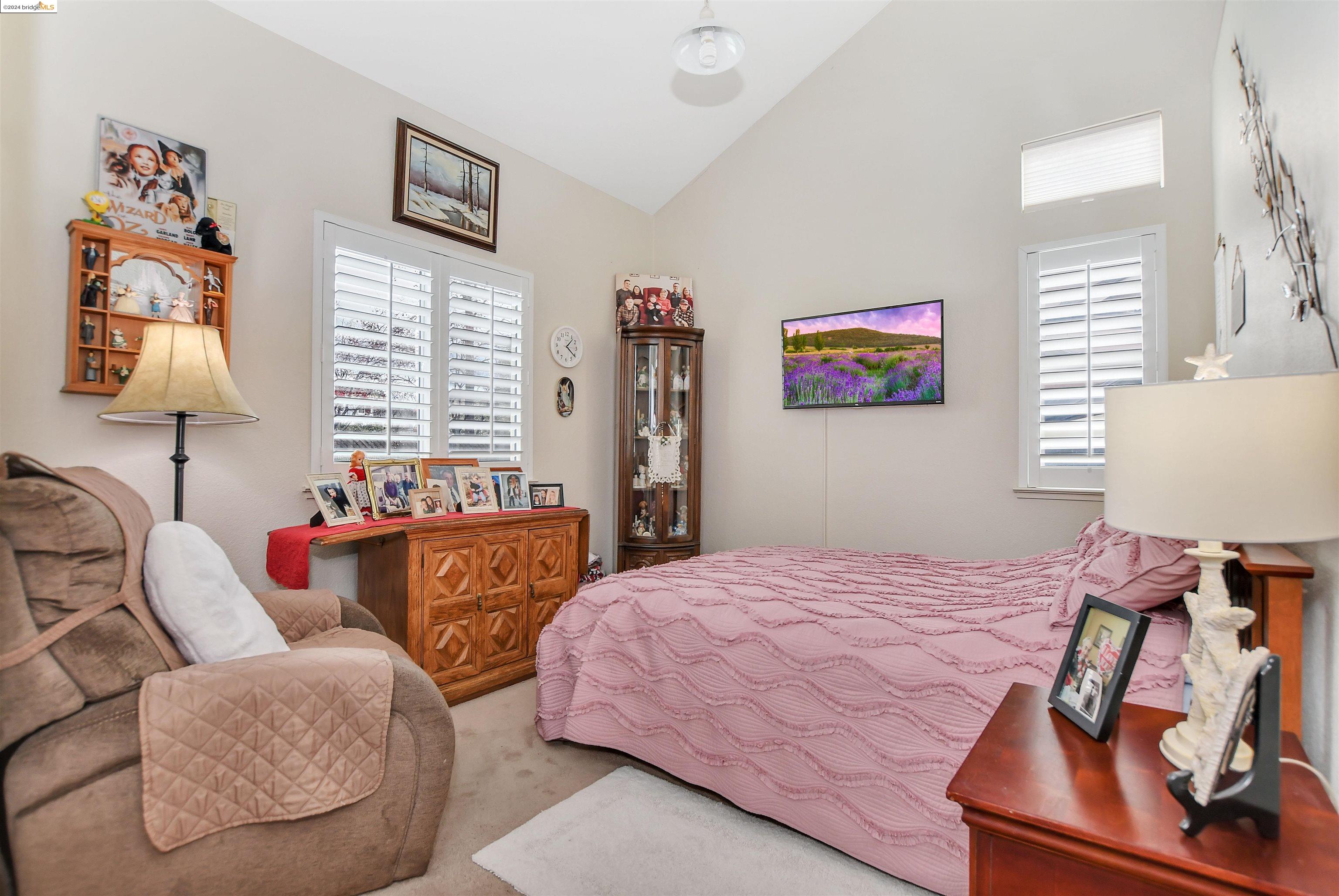 570 Wildrose Way