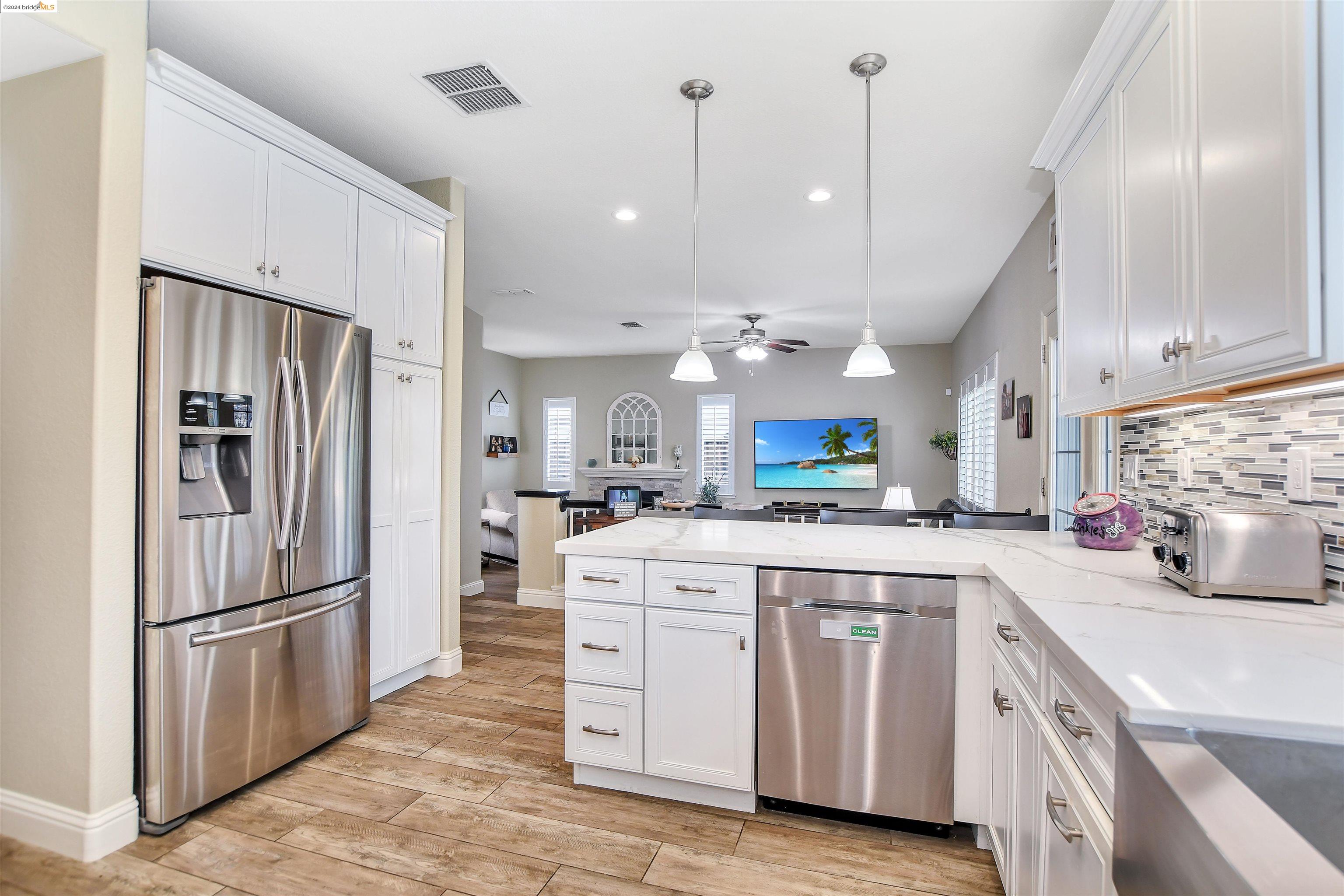 570 Wildrose Way