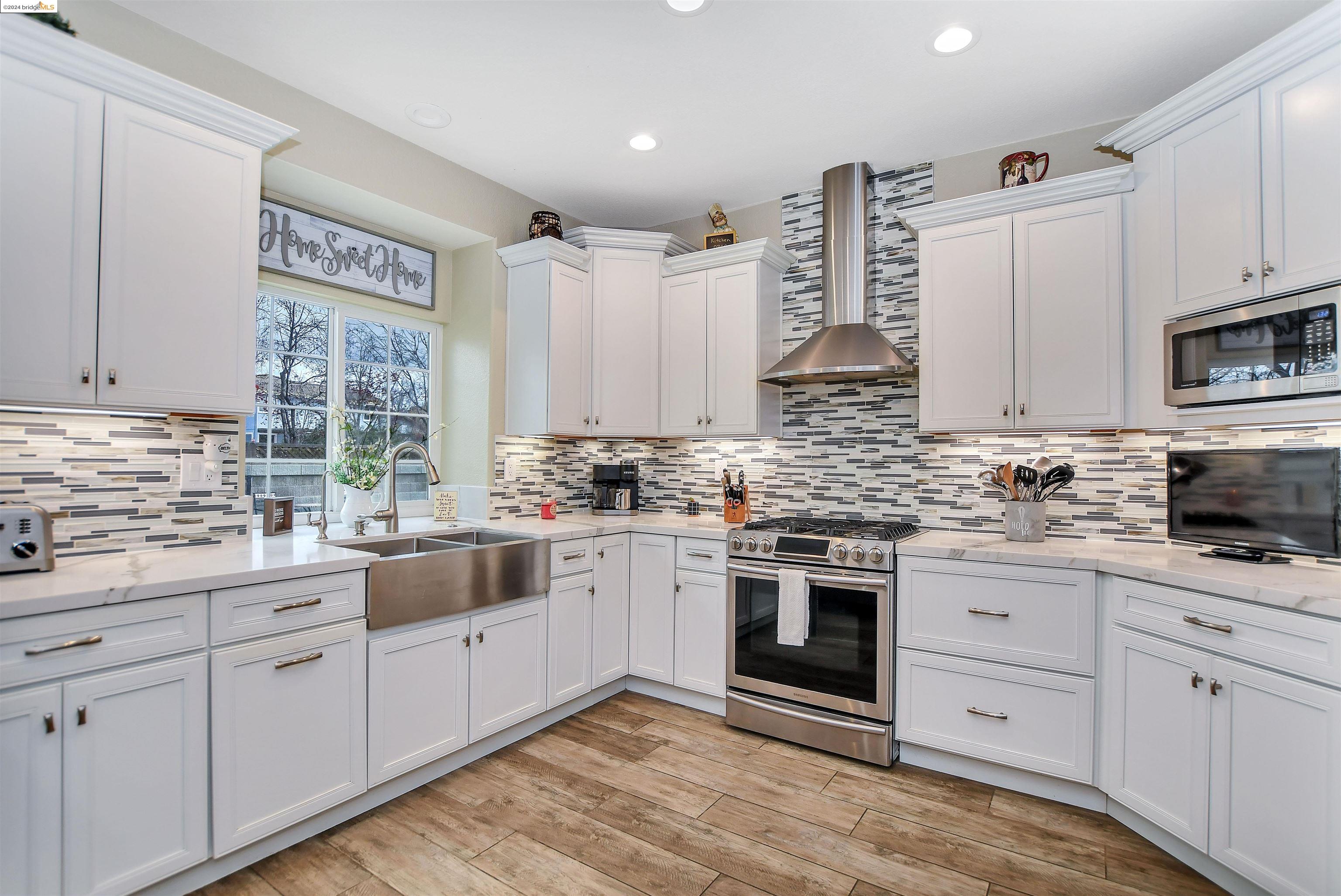 570 Wildrose Way