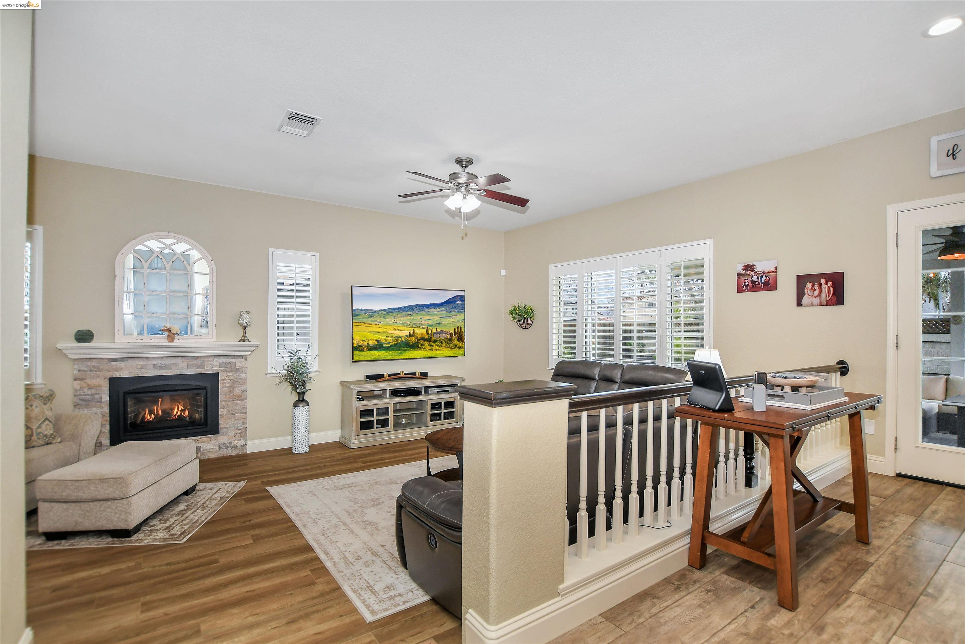 570 Wildrose Way