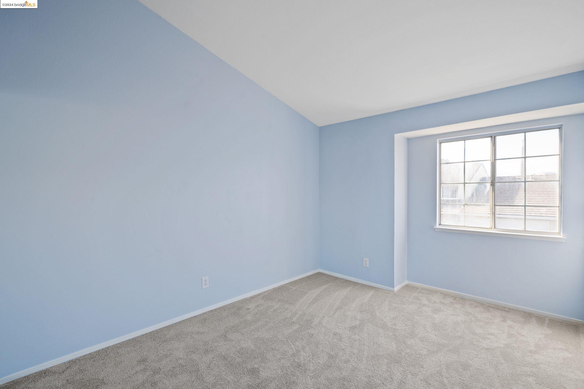 203 Pelican Loop