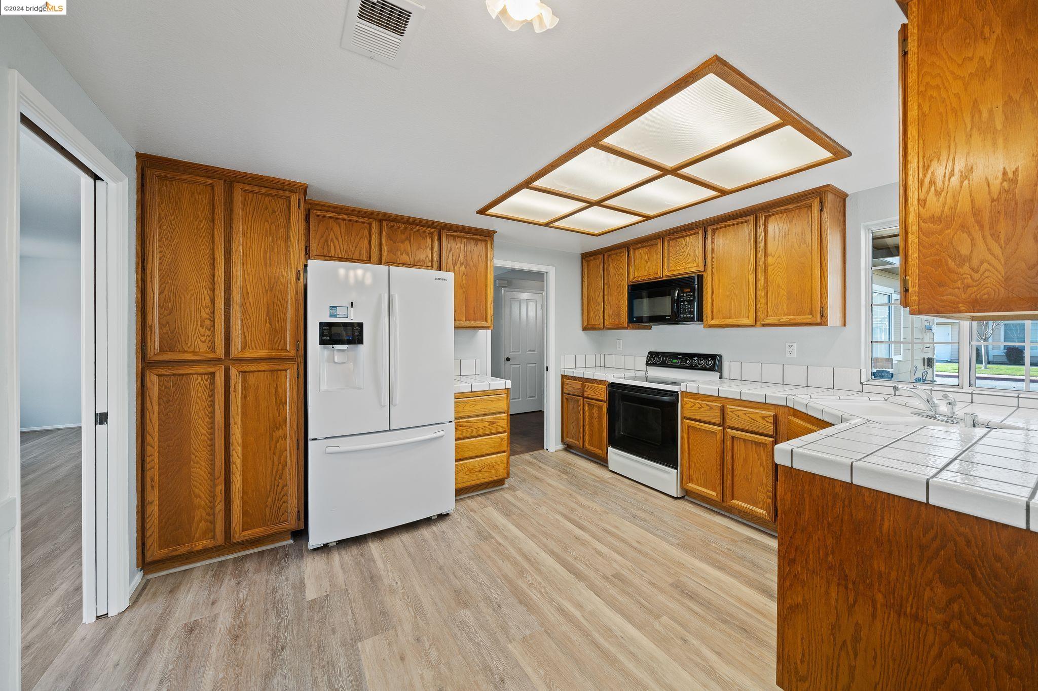 203 Pelican Loop