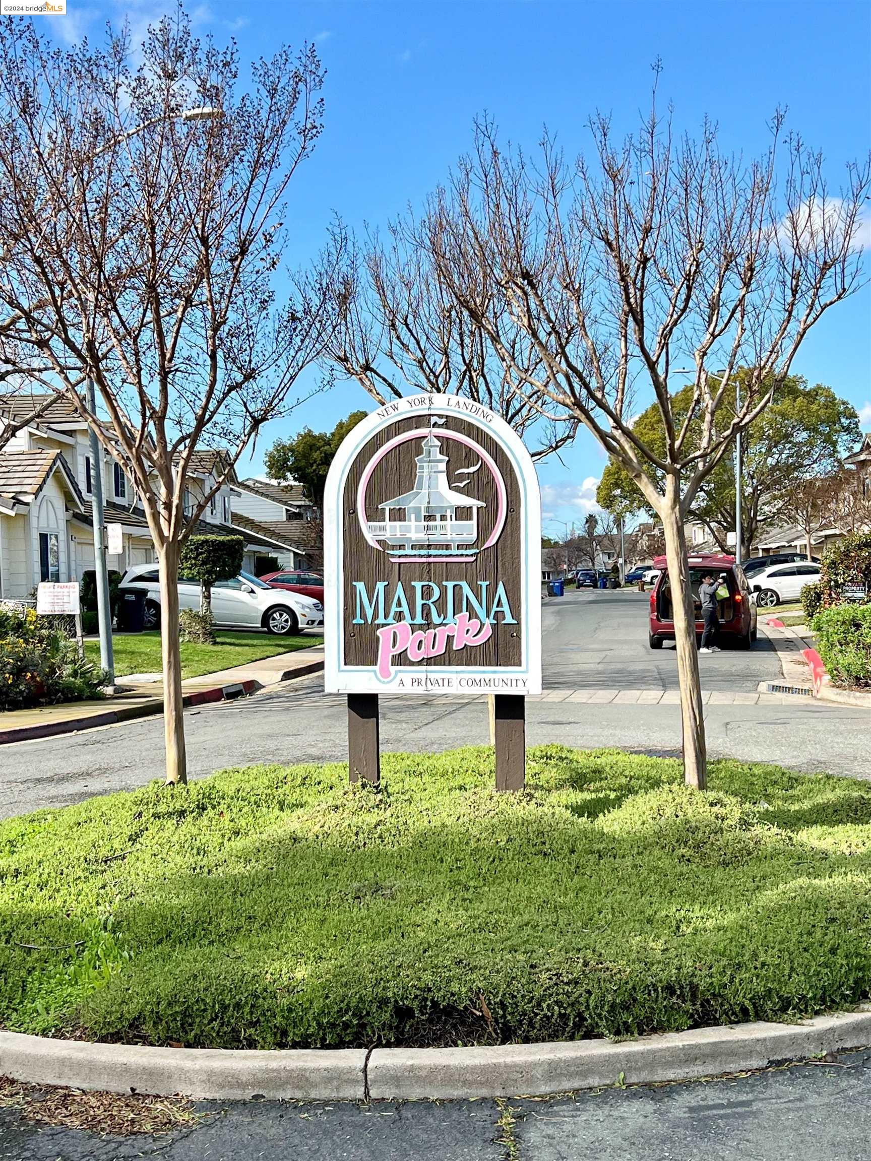 203 Pelican Loop