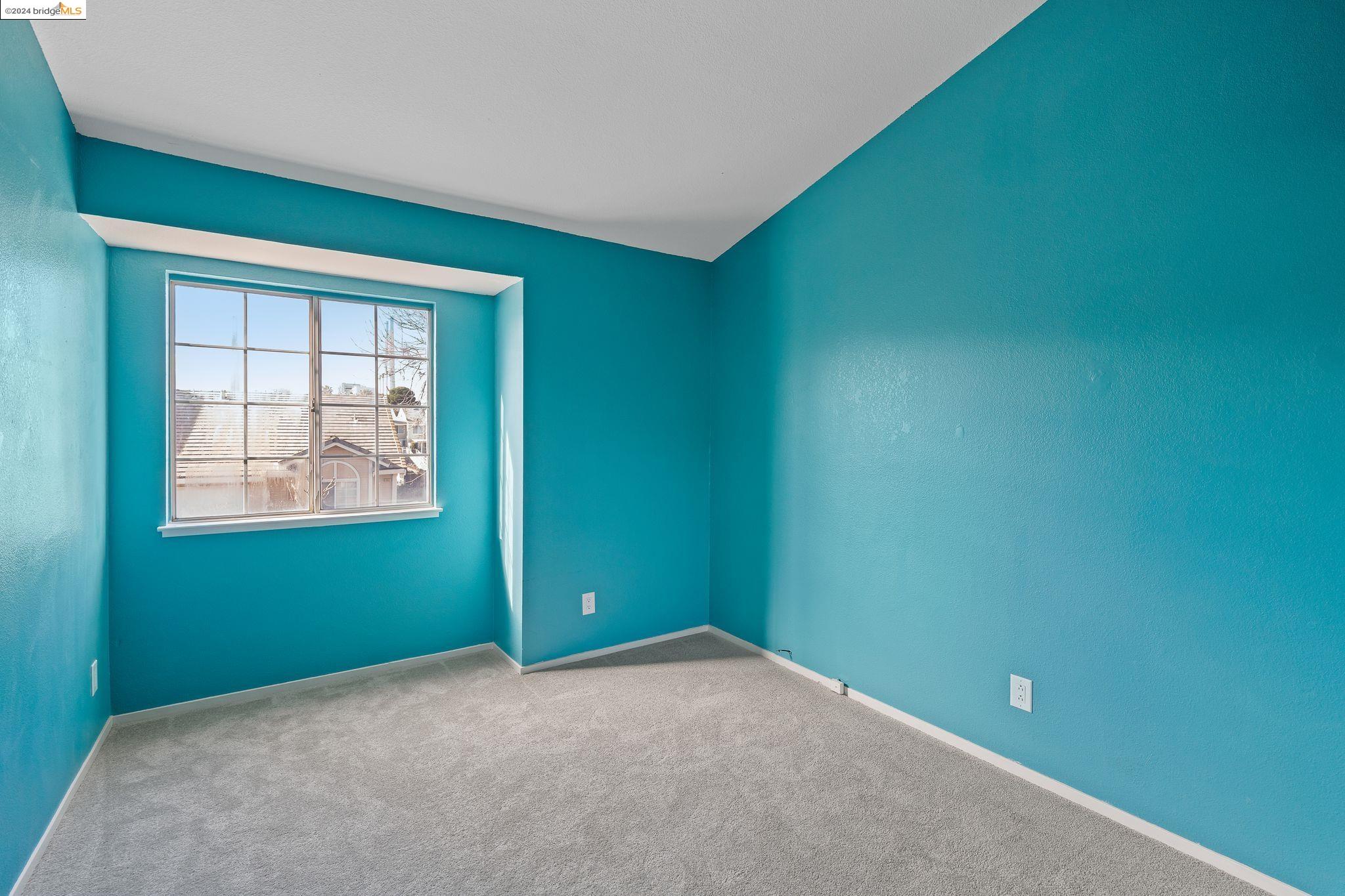 203 Pelican Loop