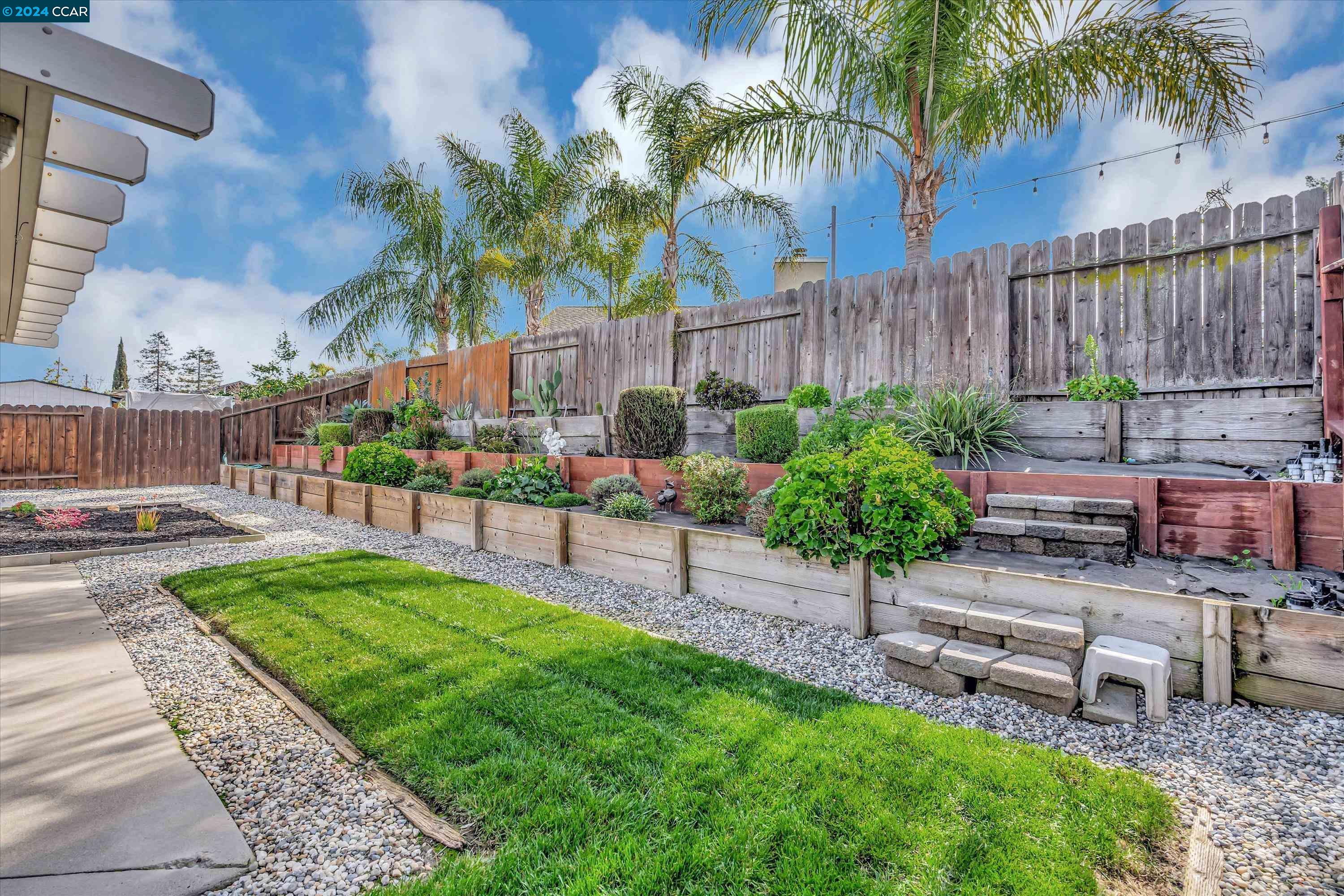 1681 Gateway Dr.
