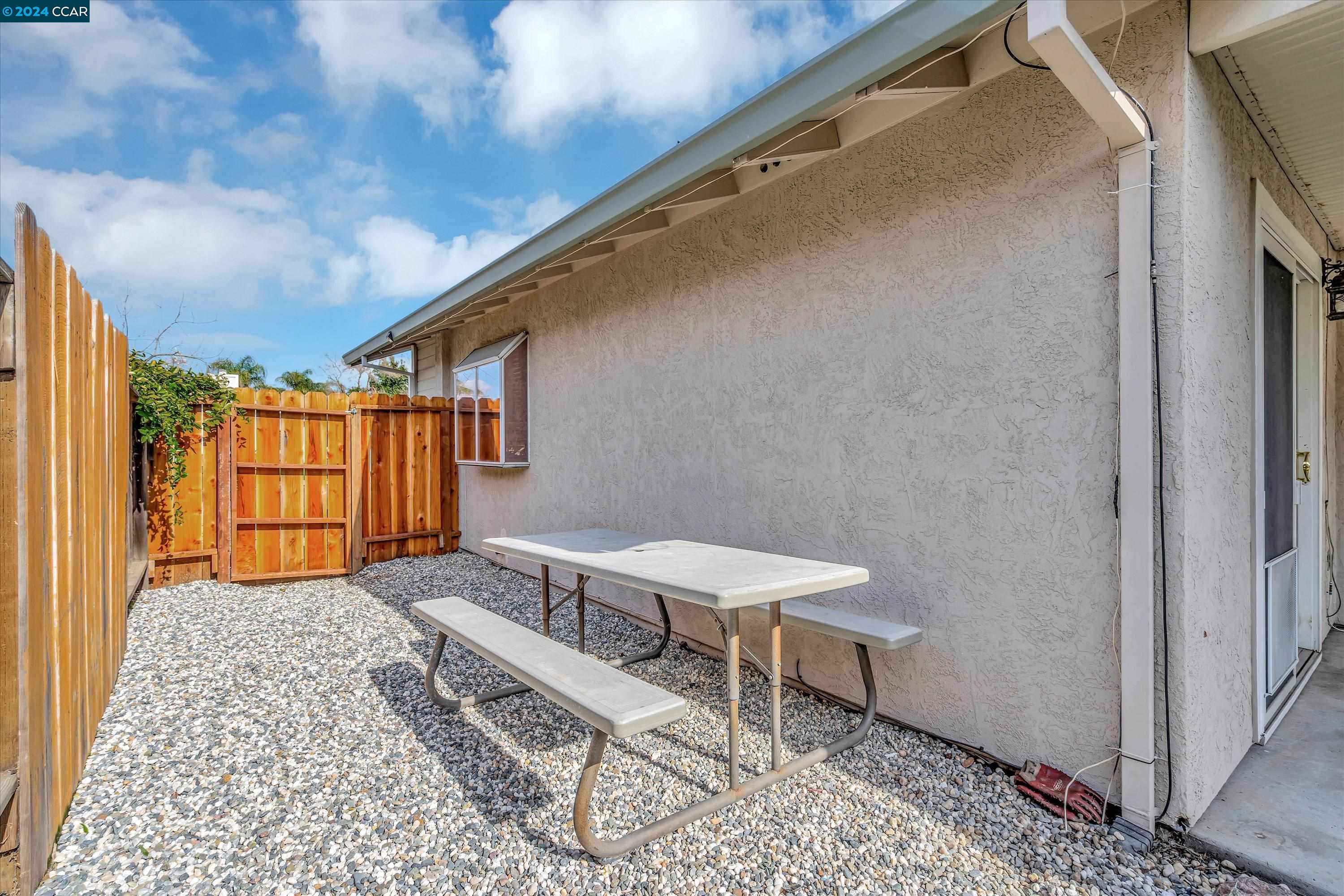 1681 Gateway Dr.