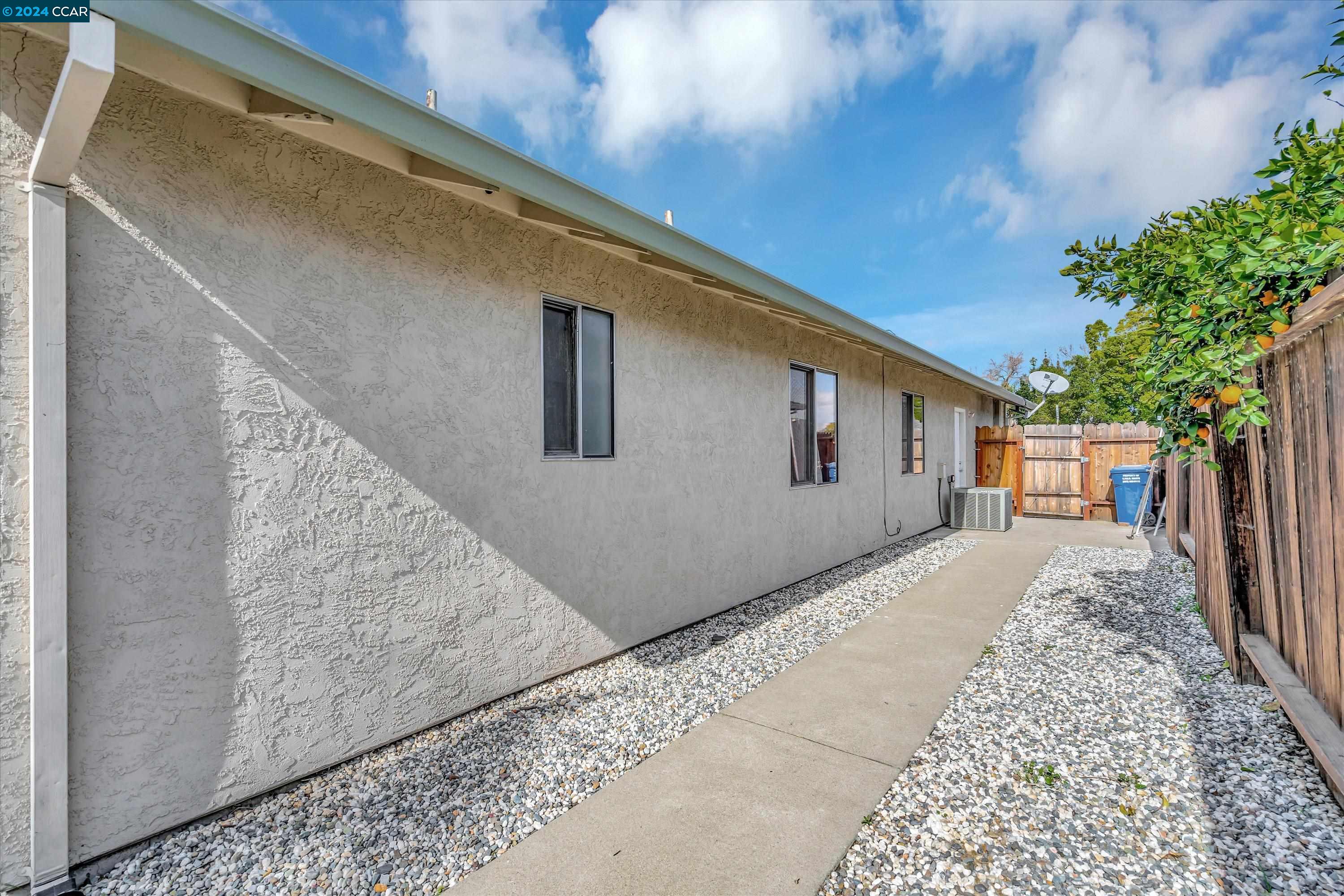 1681 Gateway Dr.