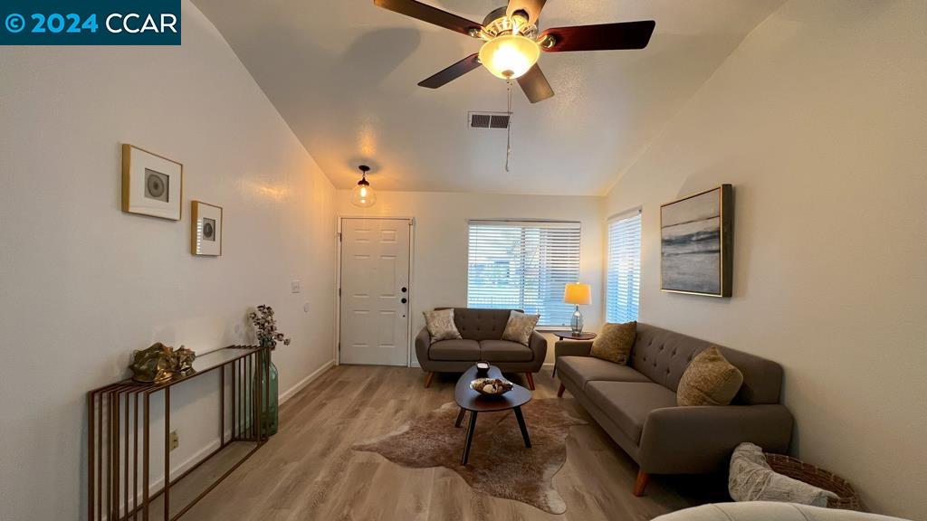 2331 El Monte Dr